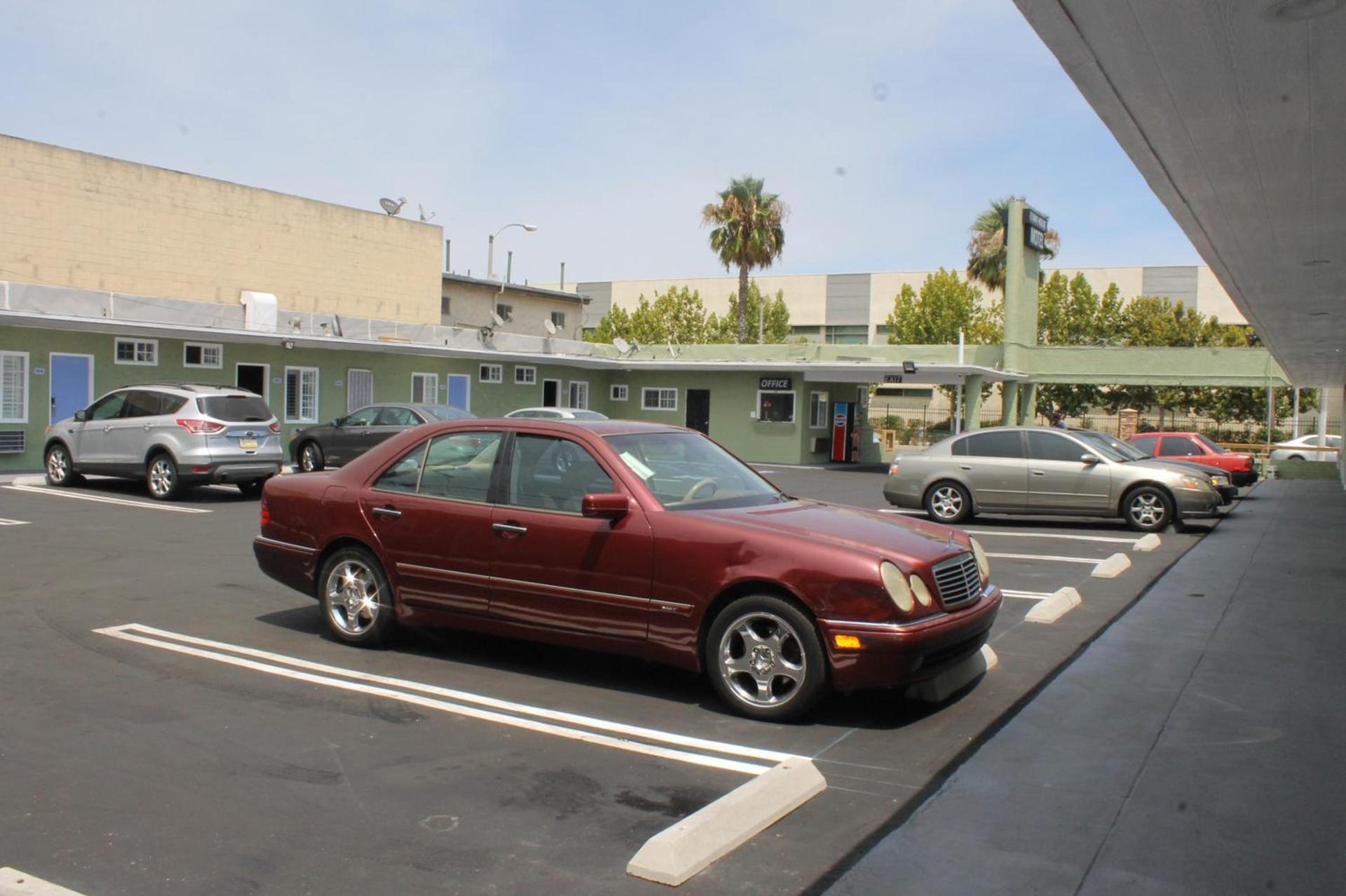 Town House Motel photo 48
