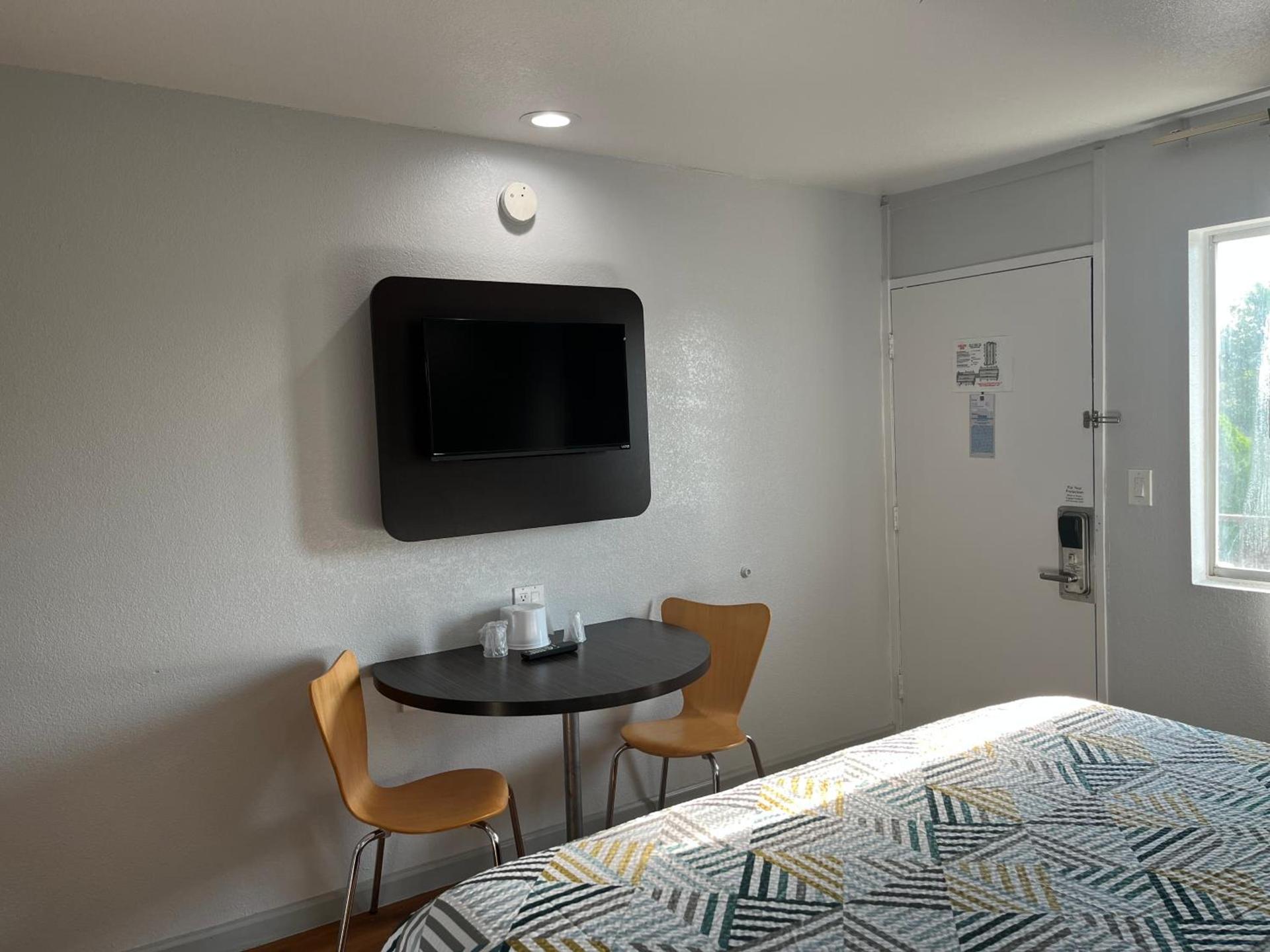 Motel 6 Dallas, TX – St. Augustine / HWY 175 photo 5