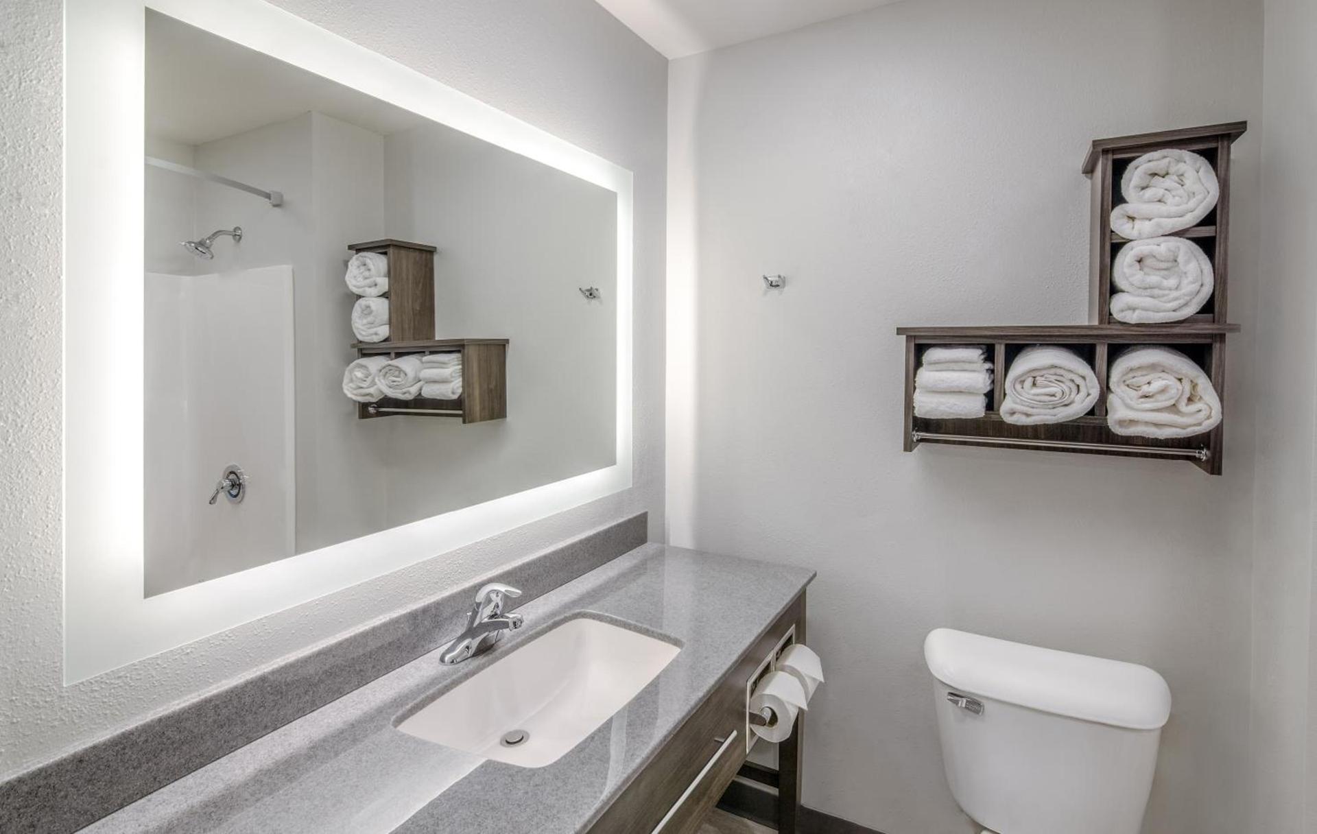 My Place Hotel-Phoenix East Mesa, AZ photo 20