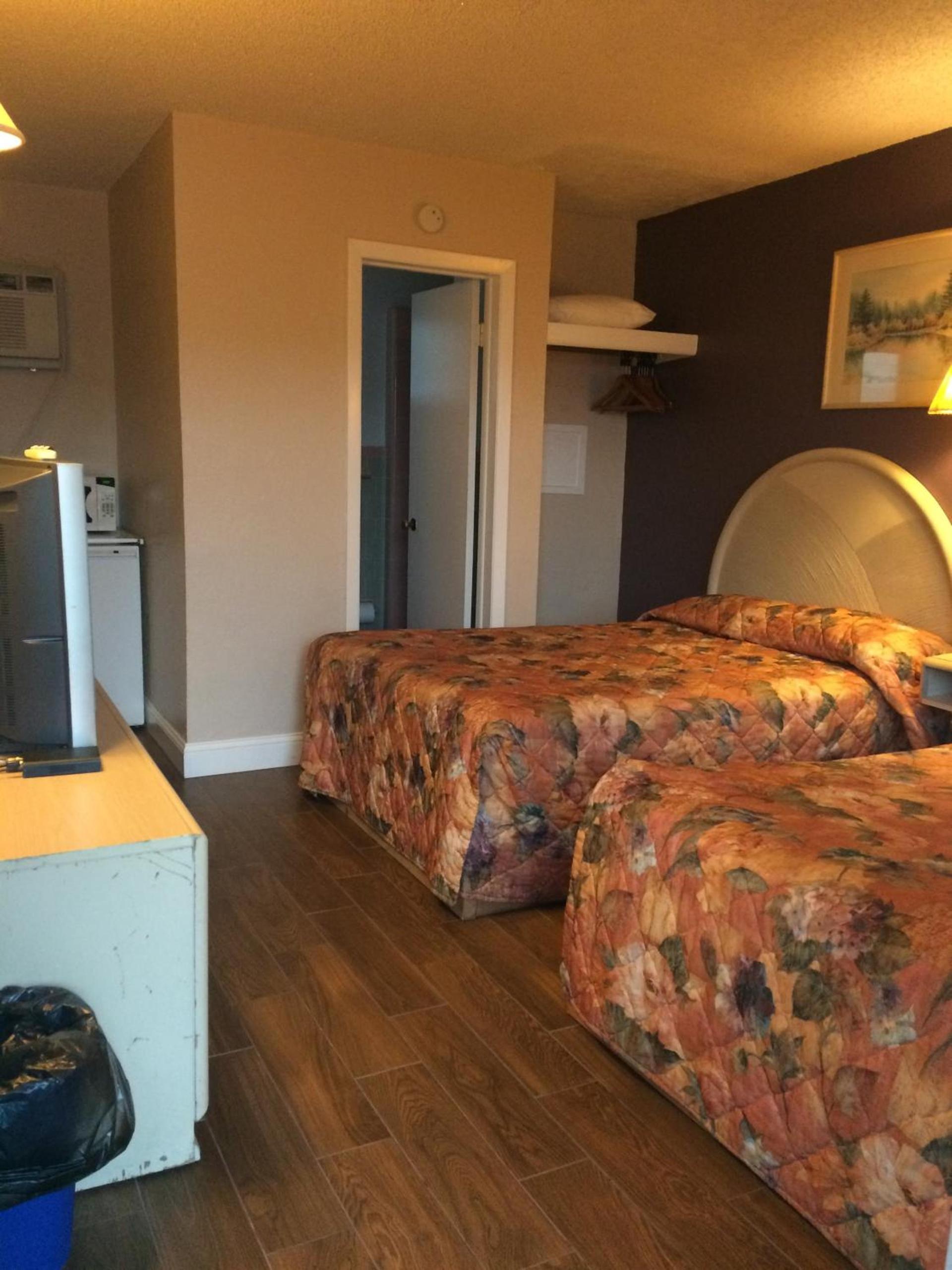 Royal Court Motel photo 80