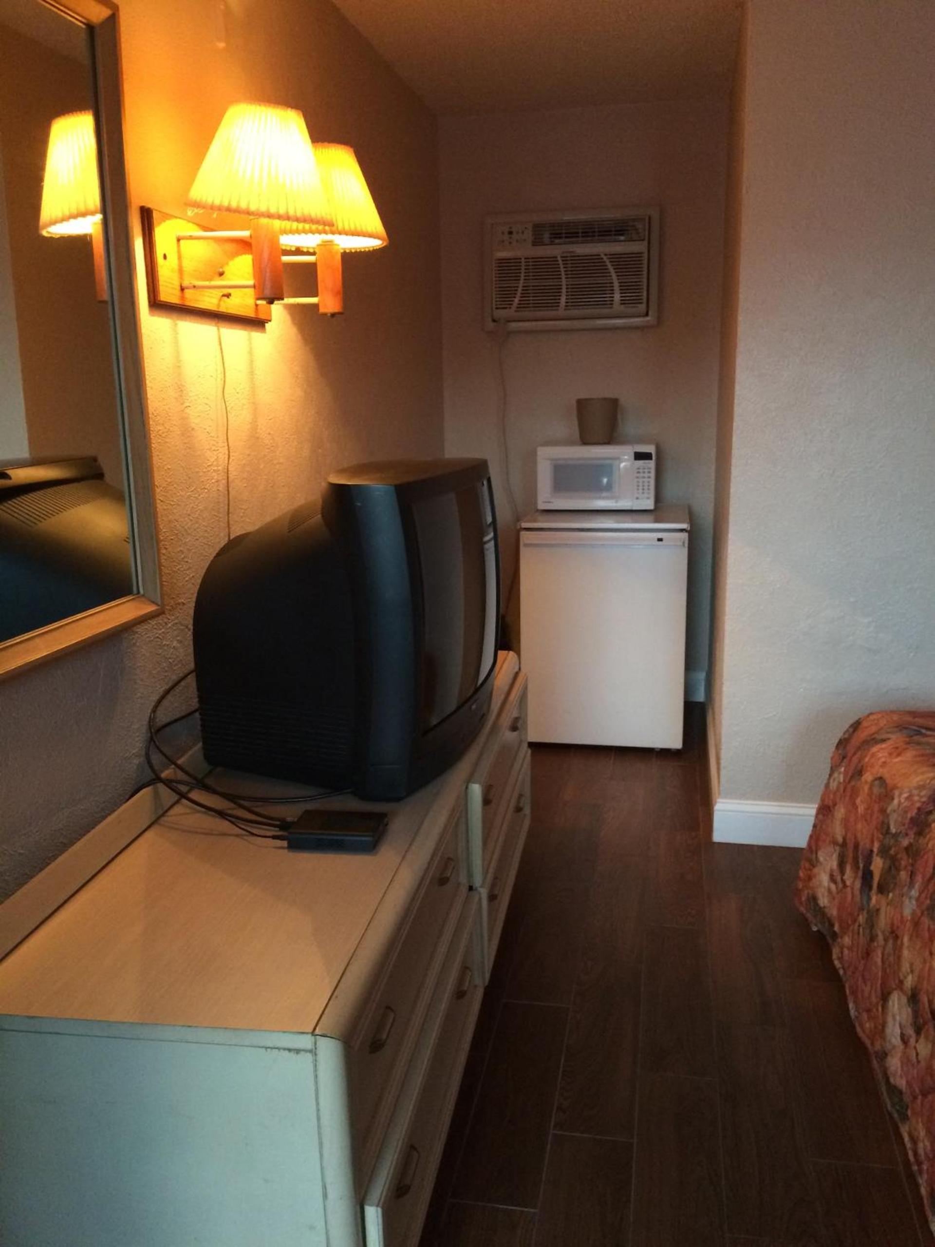 Royal Court Motel photo 83
