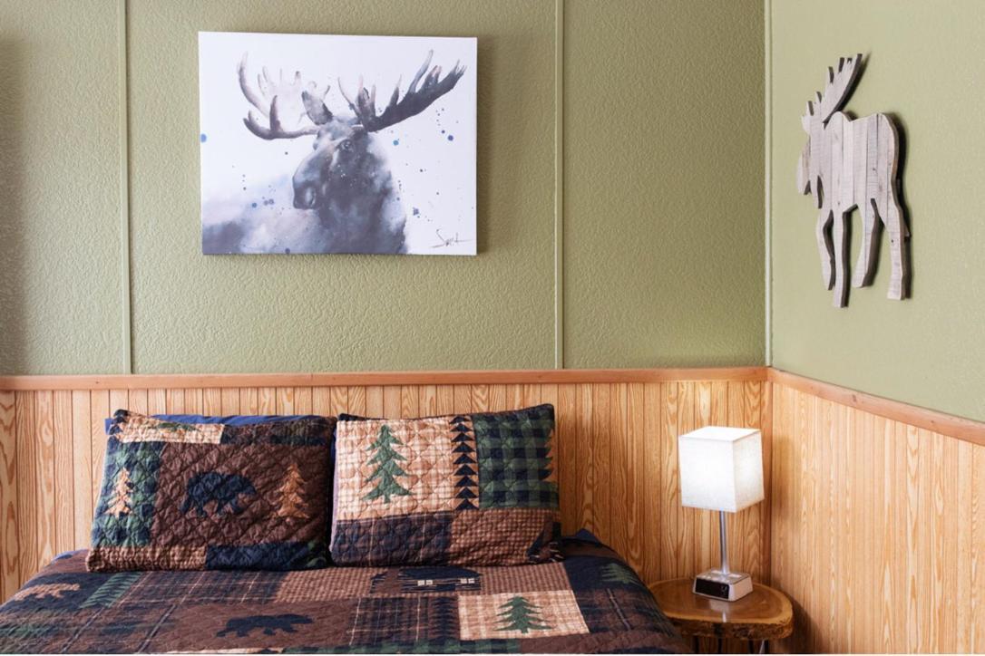 Maple Grove Lodging photo 1