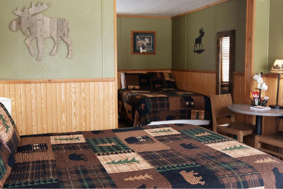 Maple Grove Lodging photo 17