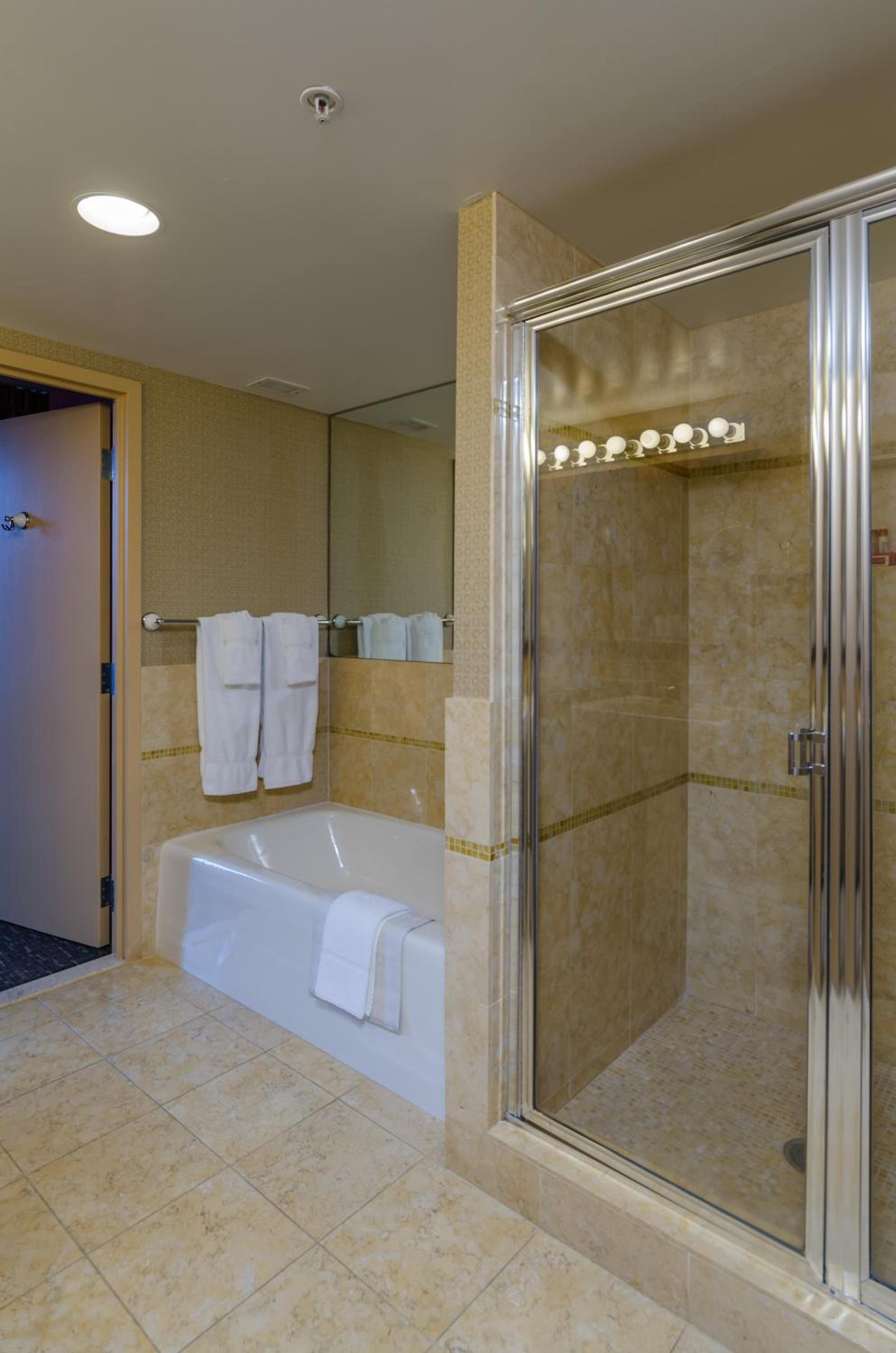 Beacon Hotel & Corporate Quarters photo 54
