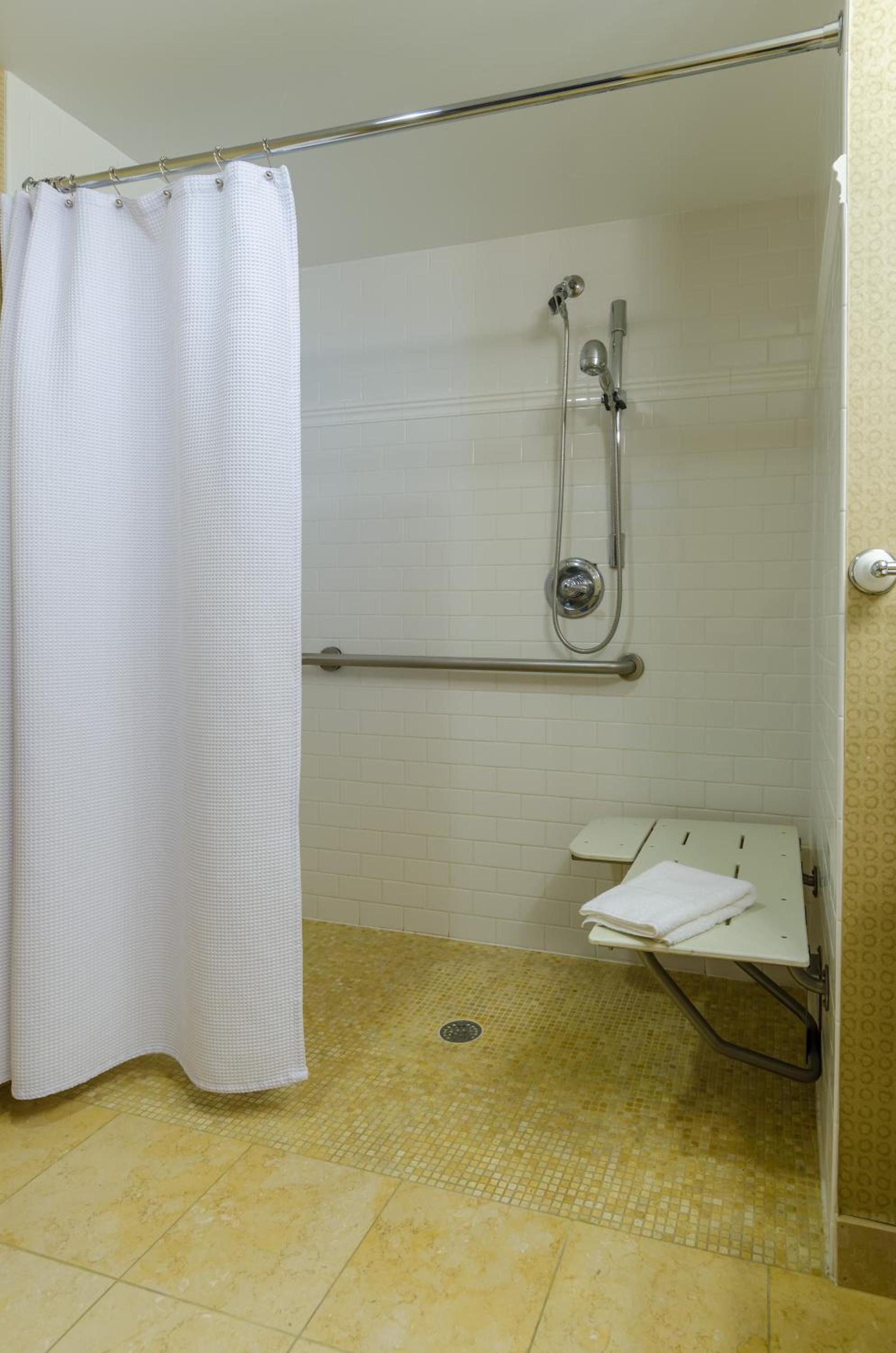 Beacon Hotel & Corporate Quarters photo 58