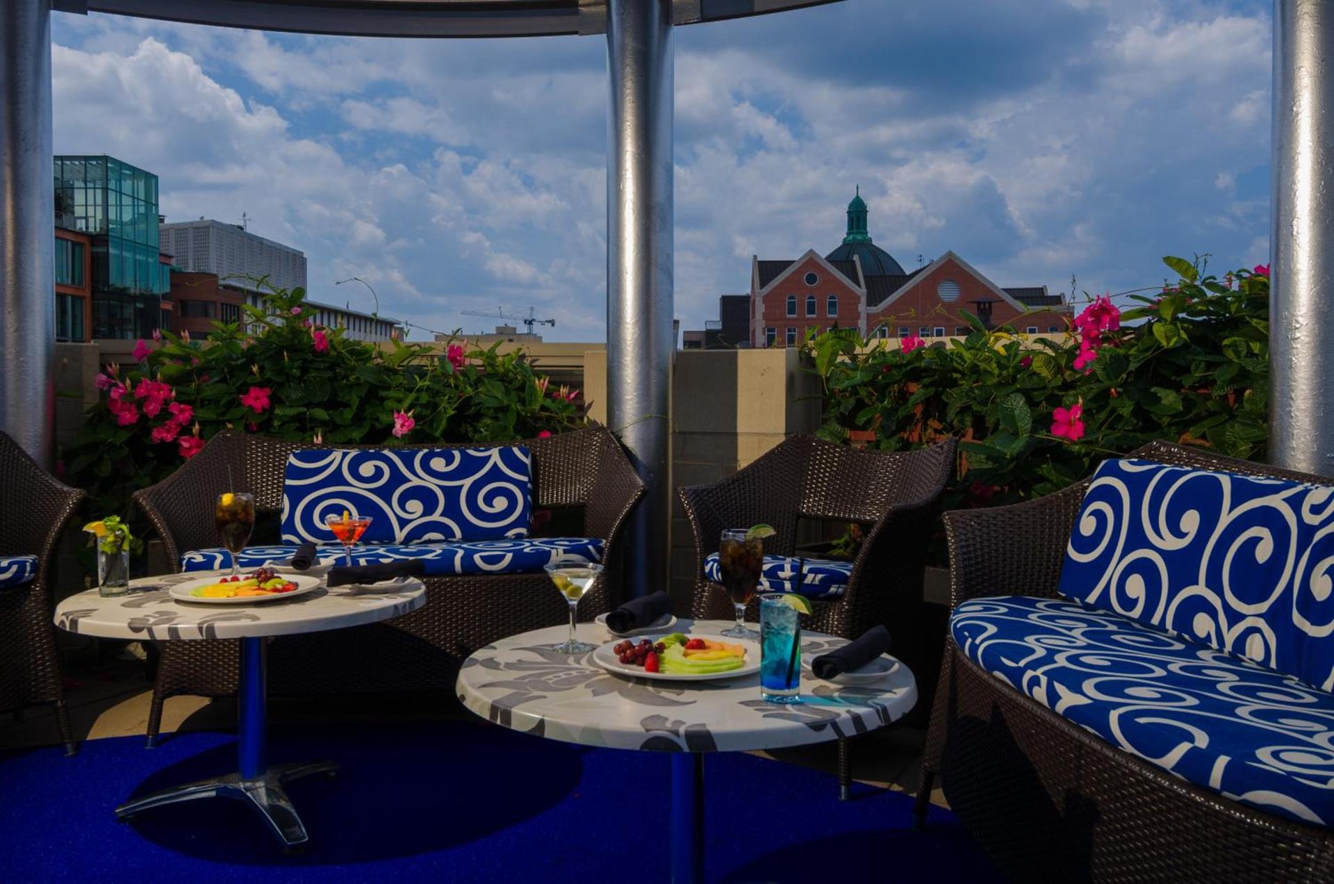 Beacon Hotel & Corporate Quarters photo 63