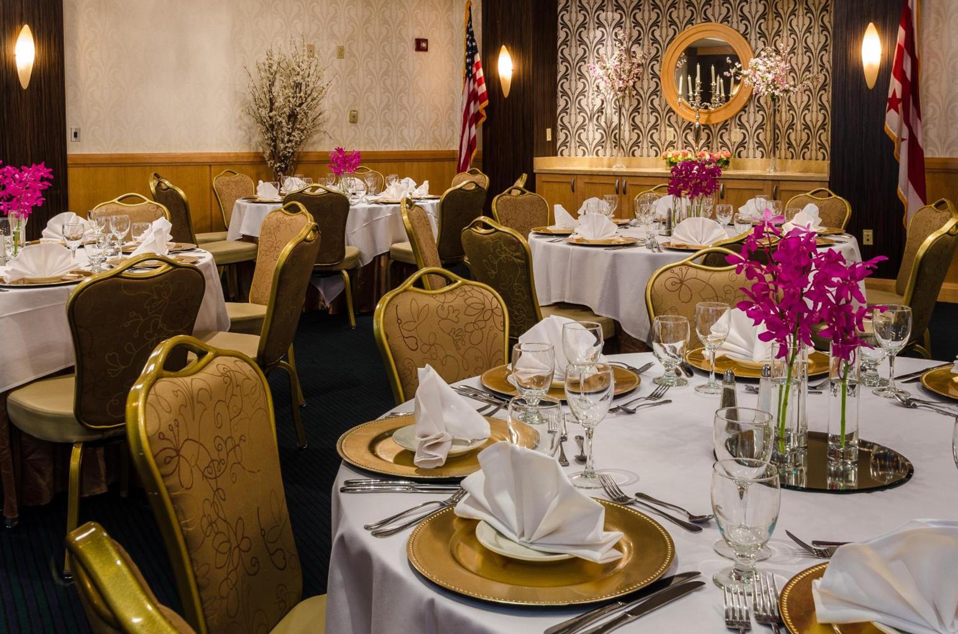 Beacon Hotel & Corporate Quarters photo 82