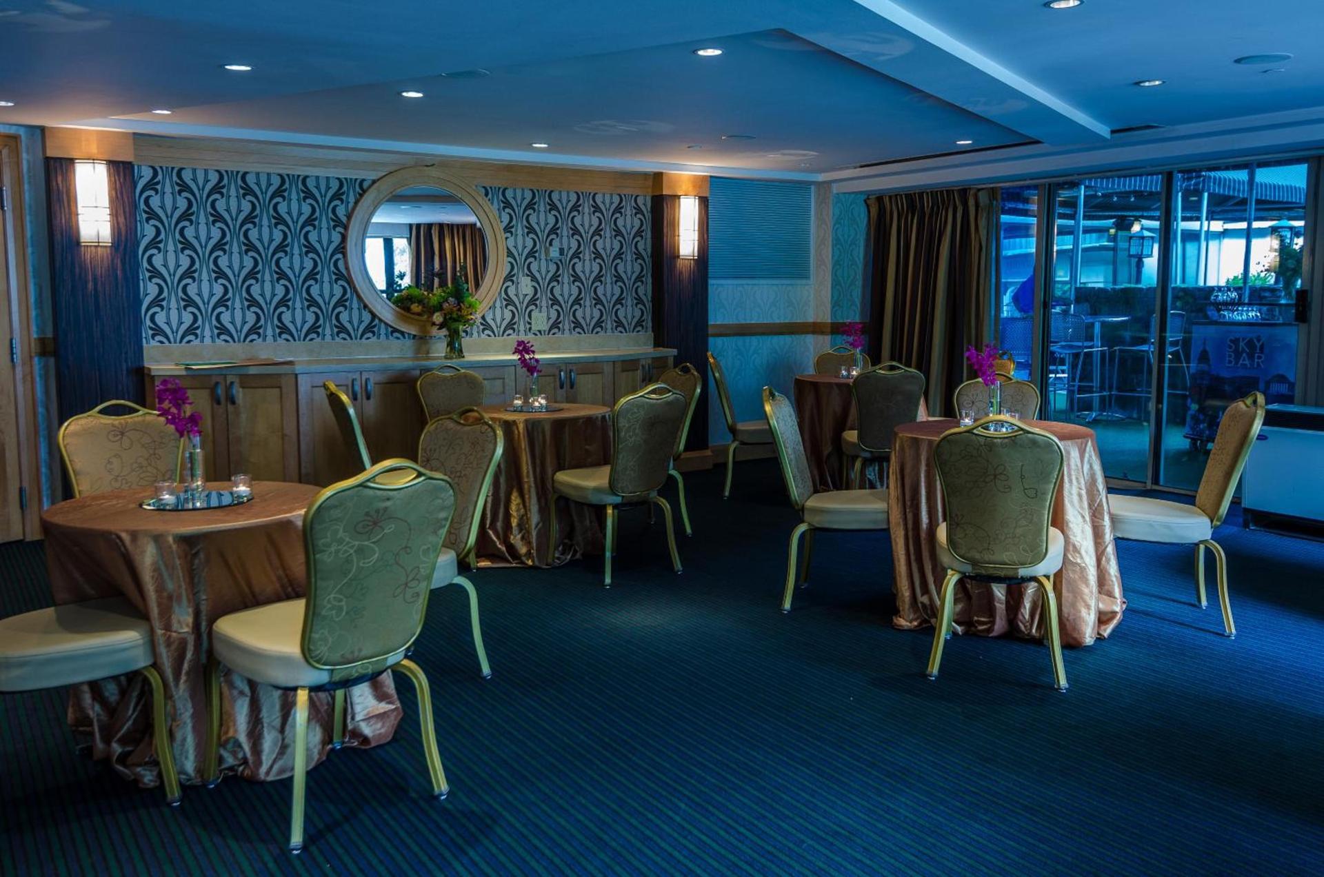 Beacon Hotel & Corporate Quarters photo 84
