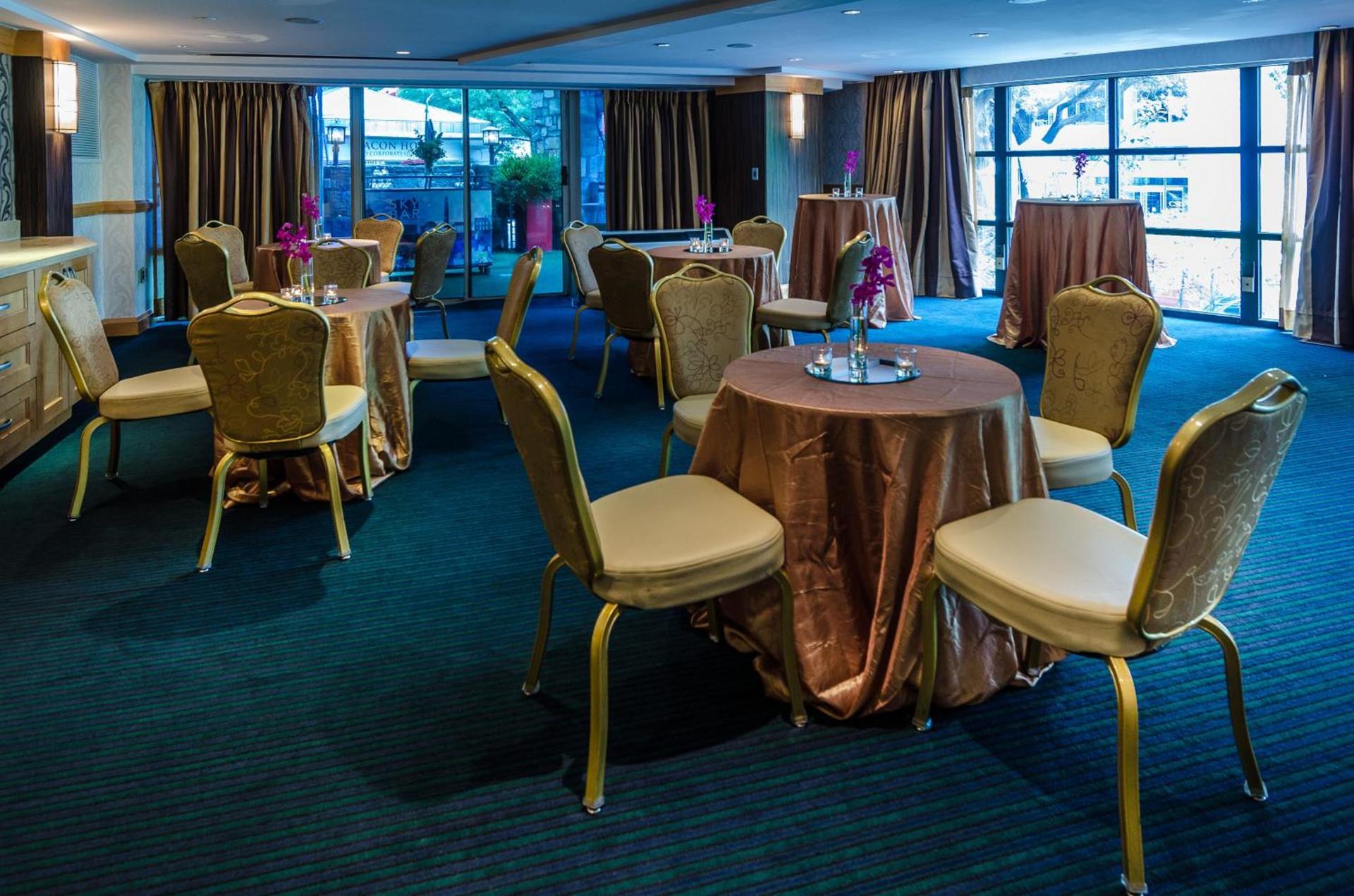 Beacon Hotel & Corporate Quarters photo 85