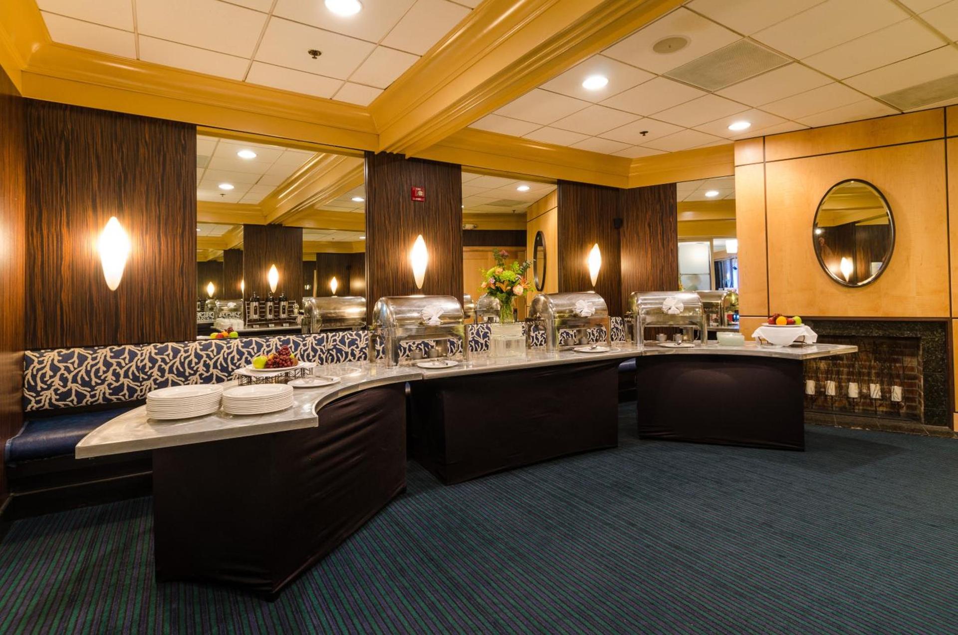 Beacon Hotel & Corporate Quarters photo 86