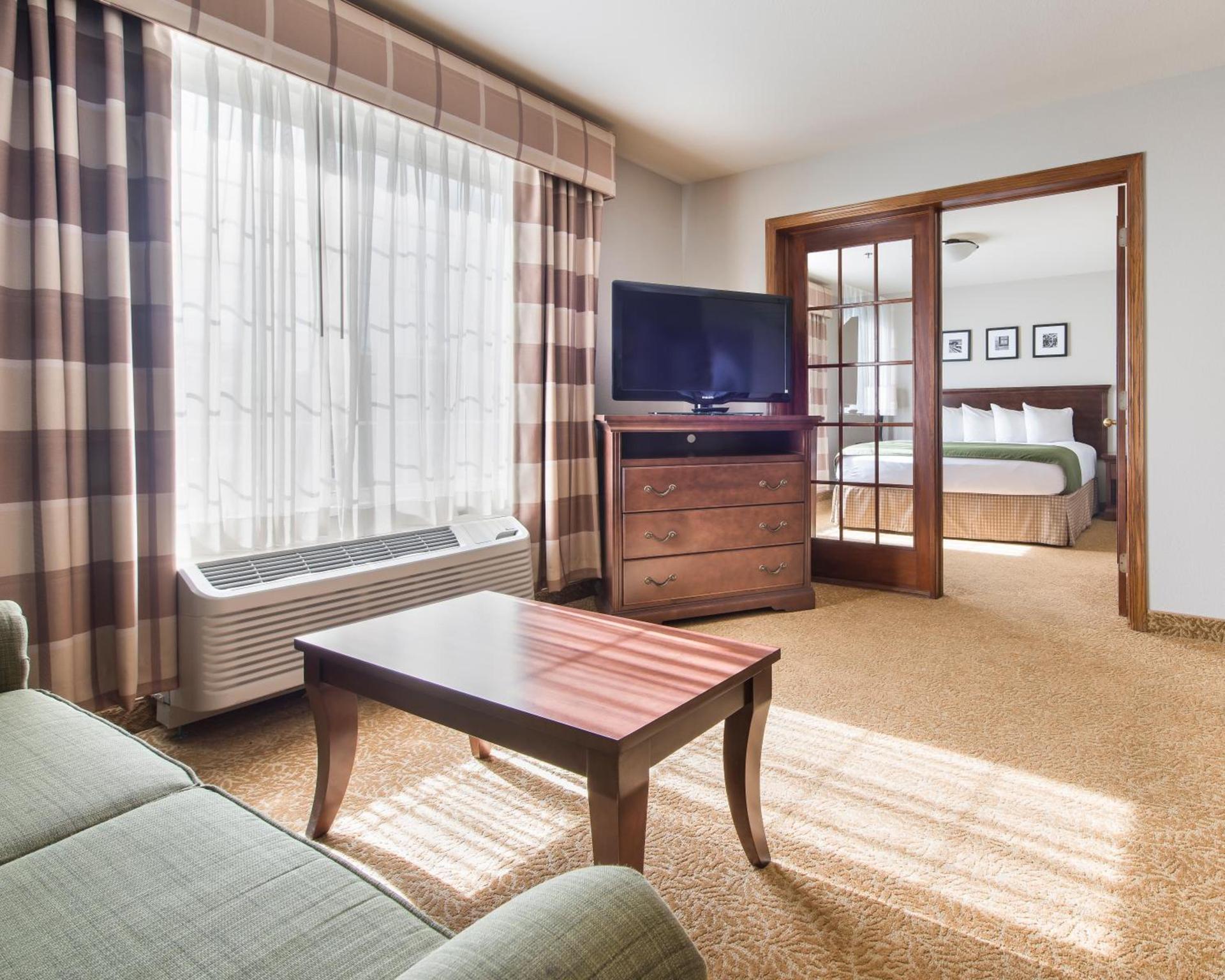 Country Inn & Suites by Radisson, Greeley, CO photo 33