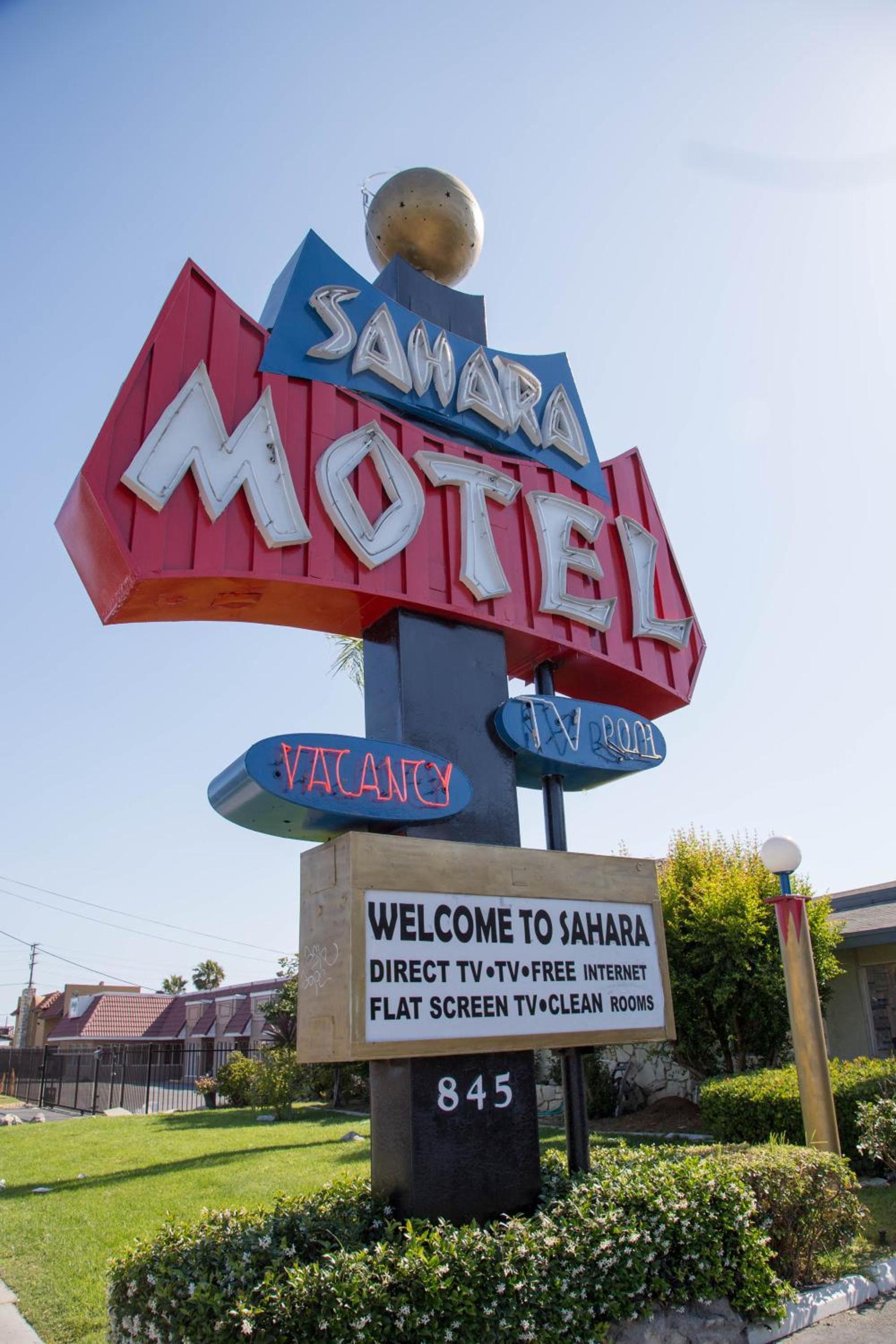 Sahara Motel photo 1