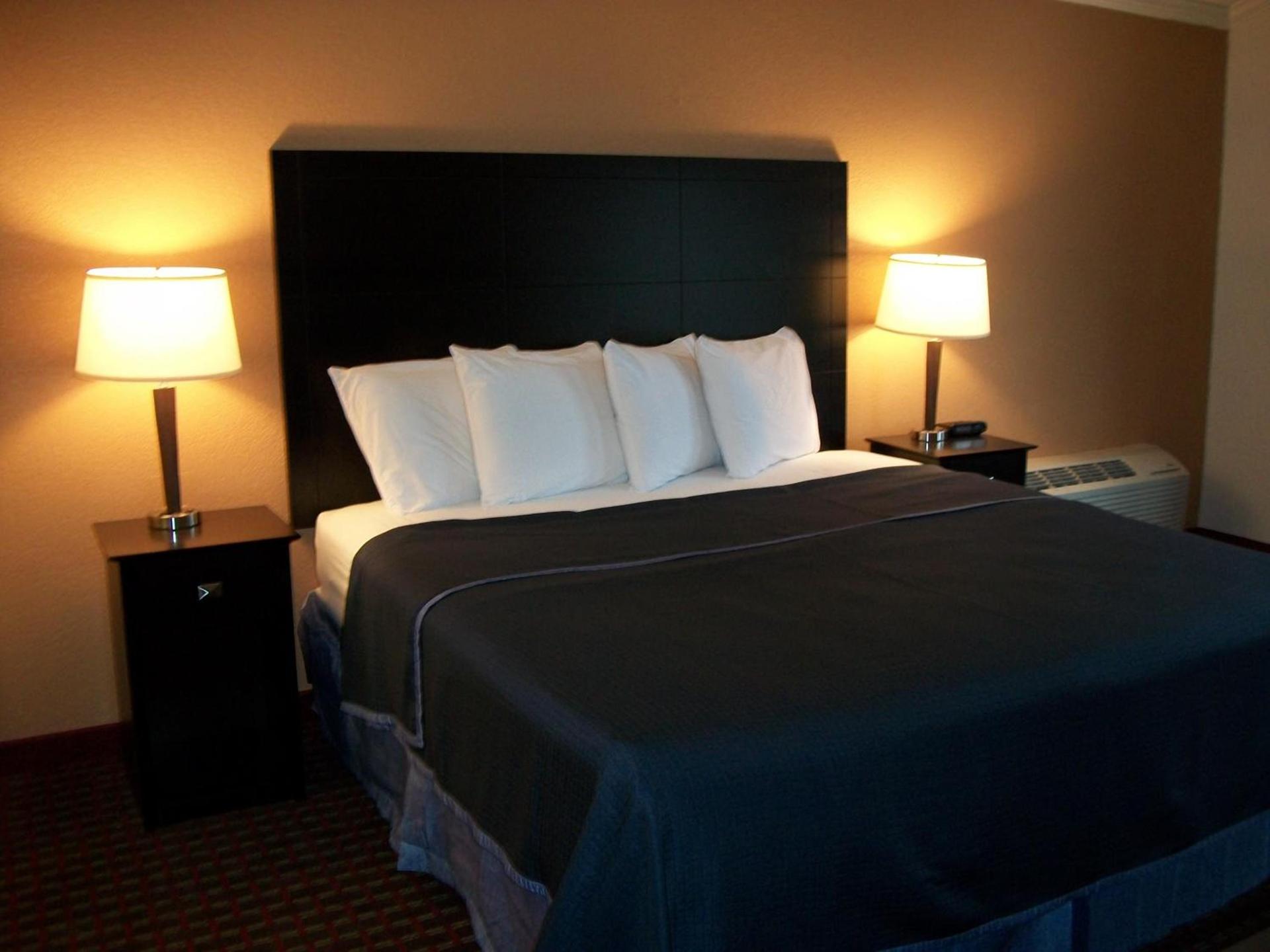Americas Best Value Inn Romulus/Detroit Airport photo 4
