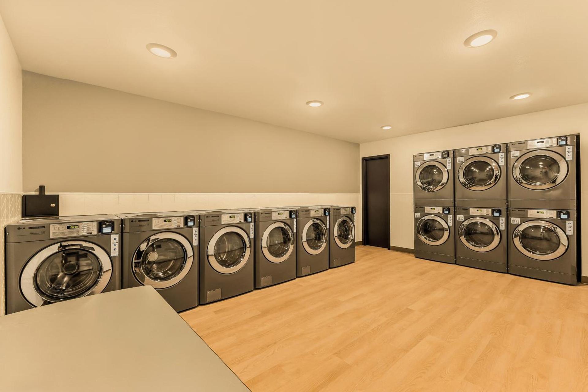 LivAway Suites Orem-Vineyard photo 14