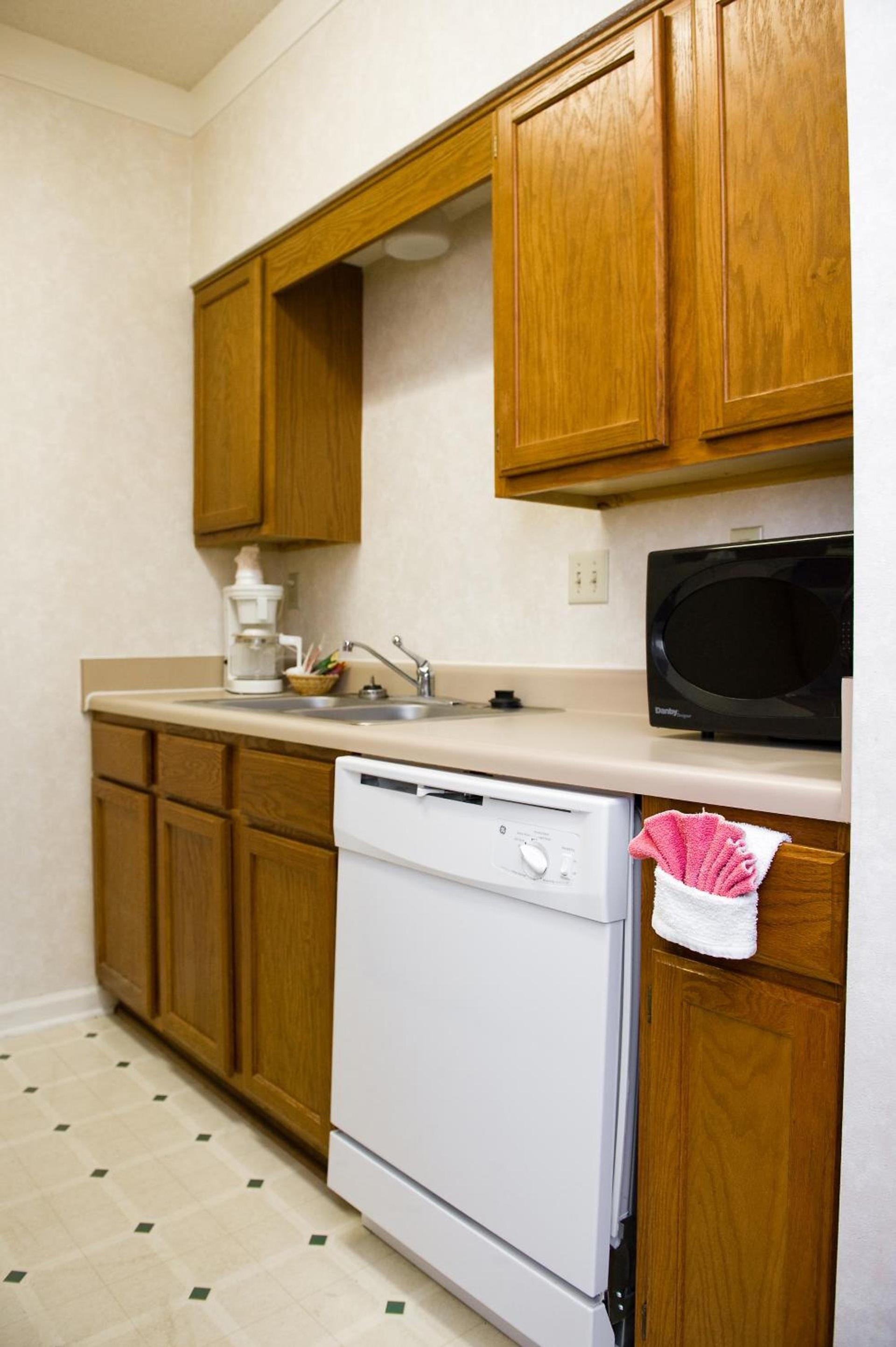 Plantation Oaks Suites & Inn Millington photo 25