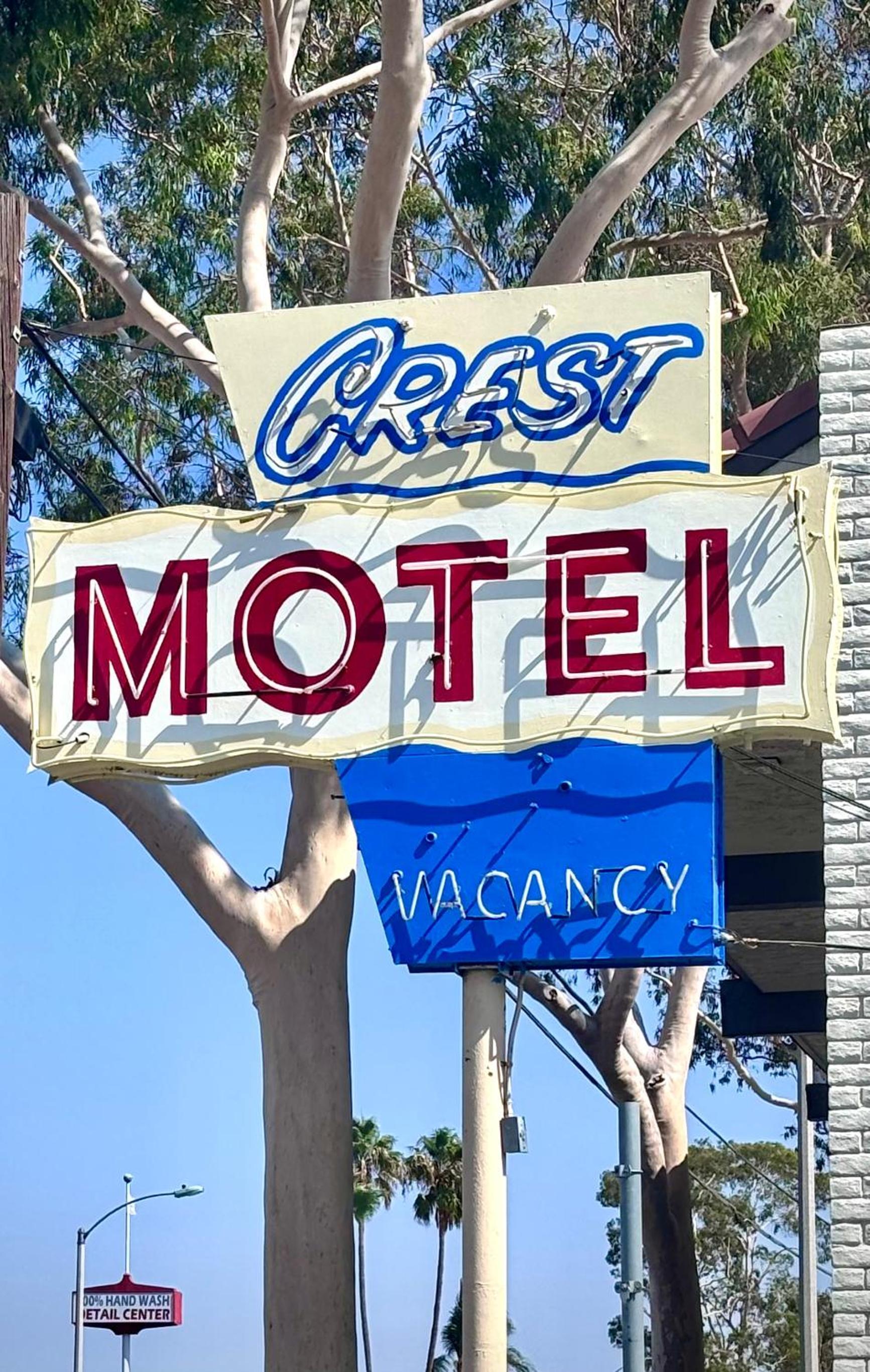 The Crest Motel photo 6