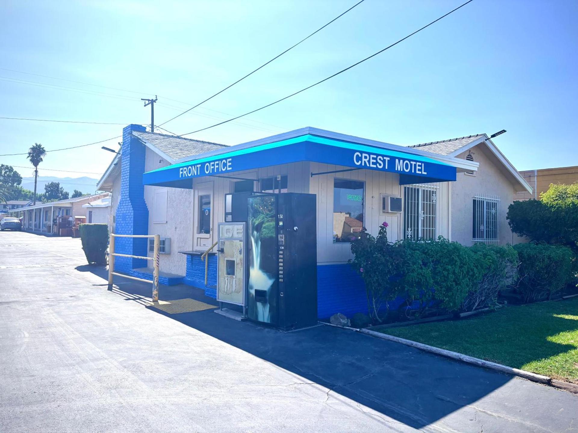 The Crest Motel photo 19