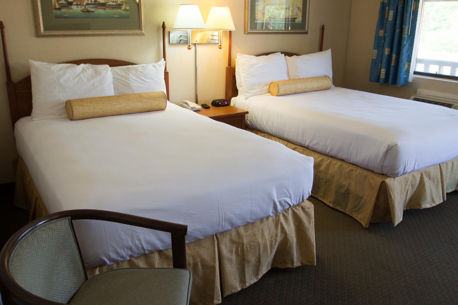Flagship Inn photo 34