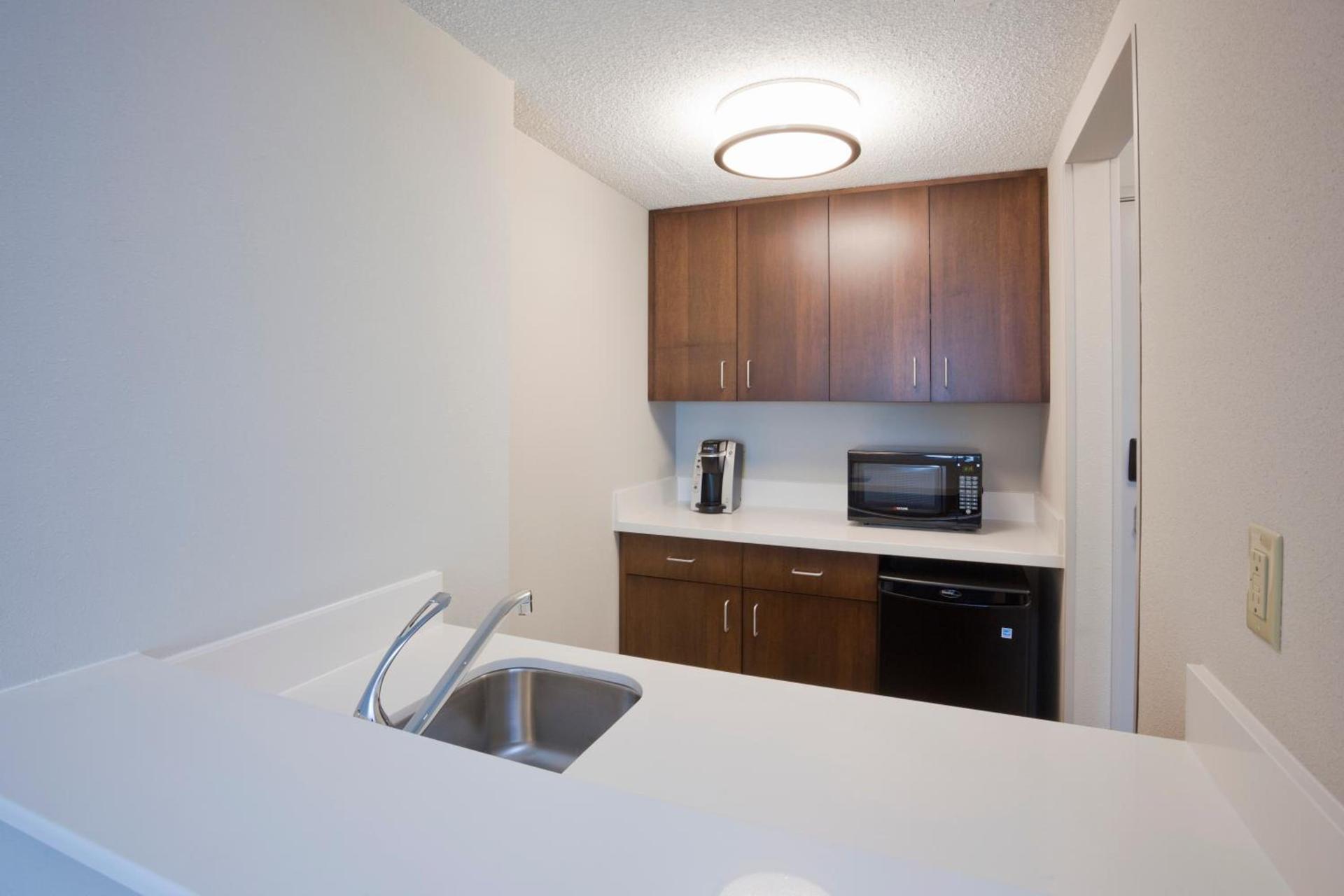 Holiday Inn Express Roseville-St. Paul by IHG photo 13