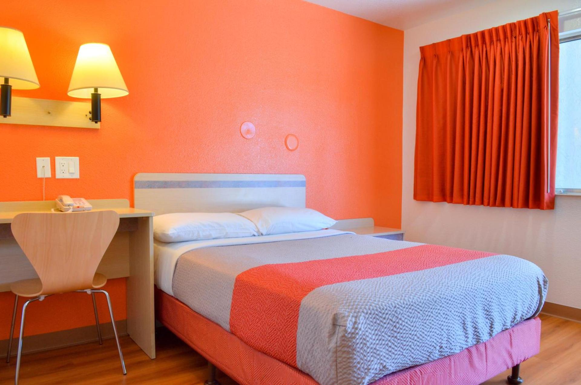 Motel 6 - Santa Nella, on i-5 photo 17