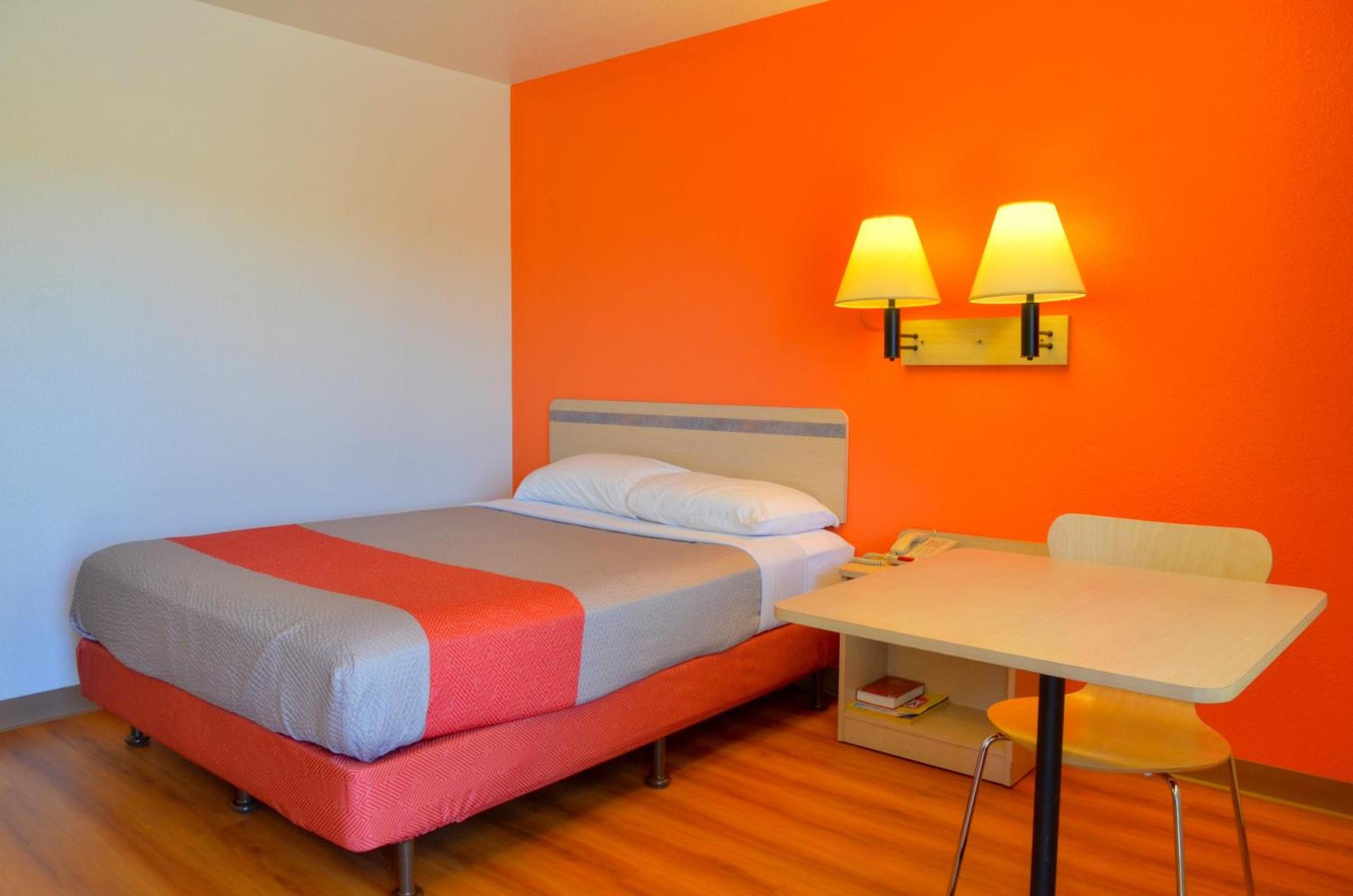 Motel 6 - Santa Nella, on i-5 photo 23