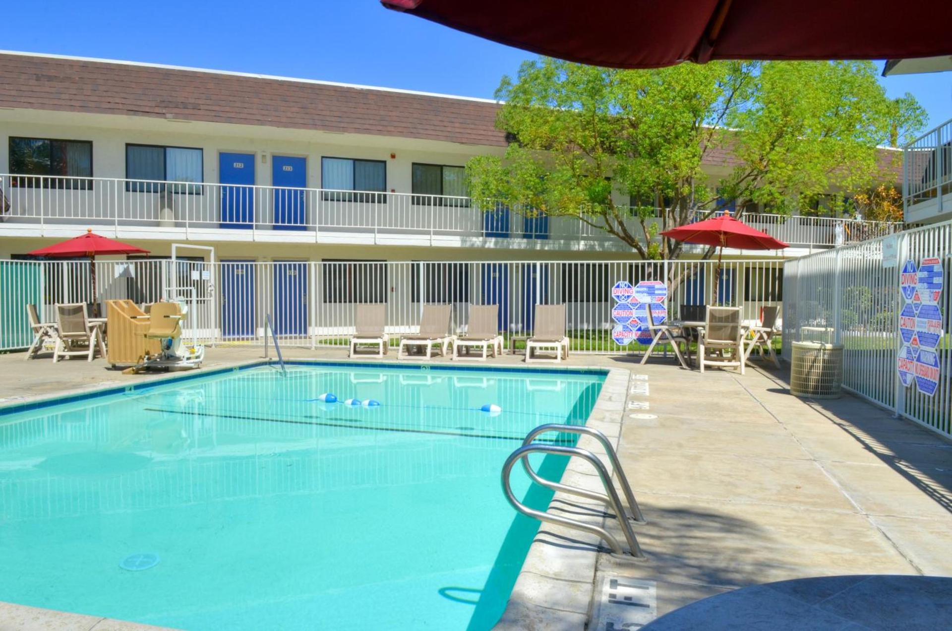 Motel 6 - Santa Nella, on i-5 photo 6