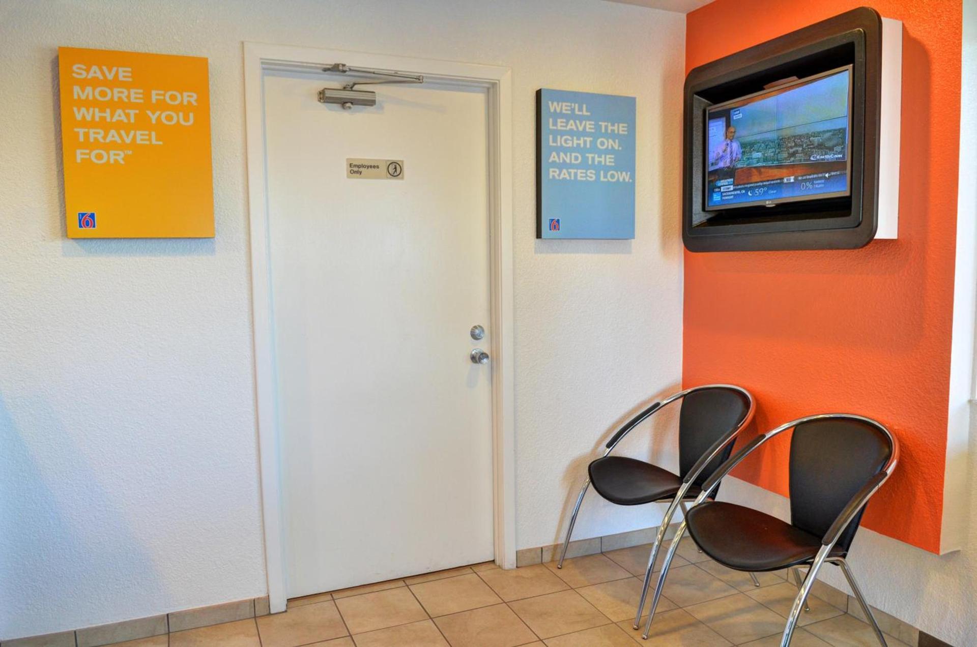Motel 6 - Santa Nella, on i-5 photo 13