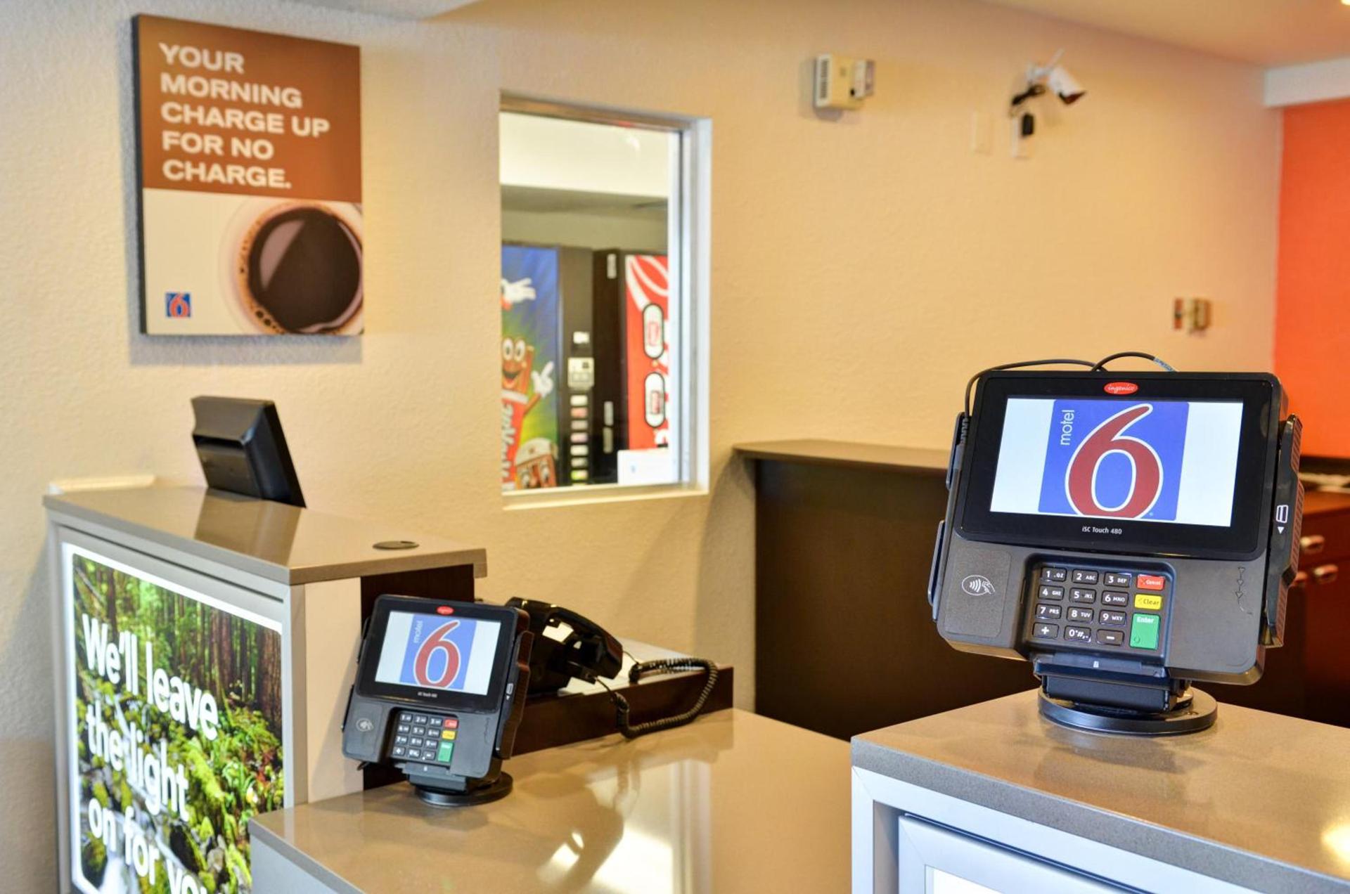 Motel 6 - Santa Nella, on i-5 photo 10
