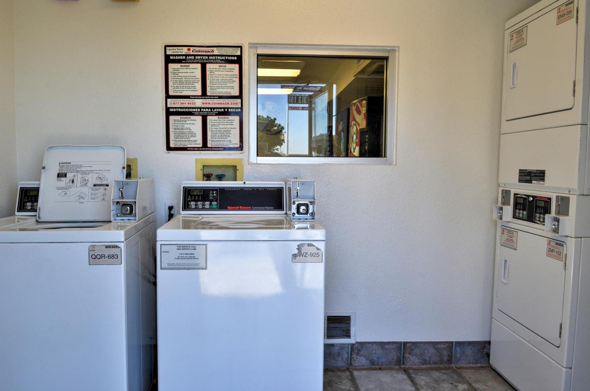Motel 6 - Santa Nella, on i-5 photo 36