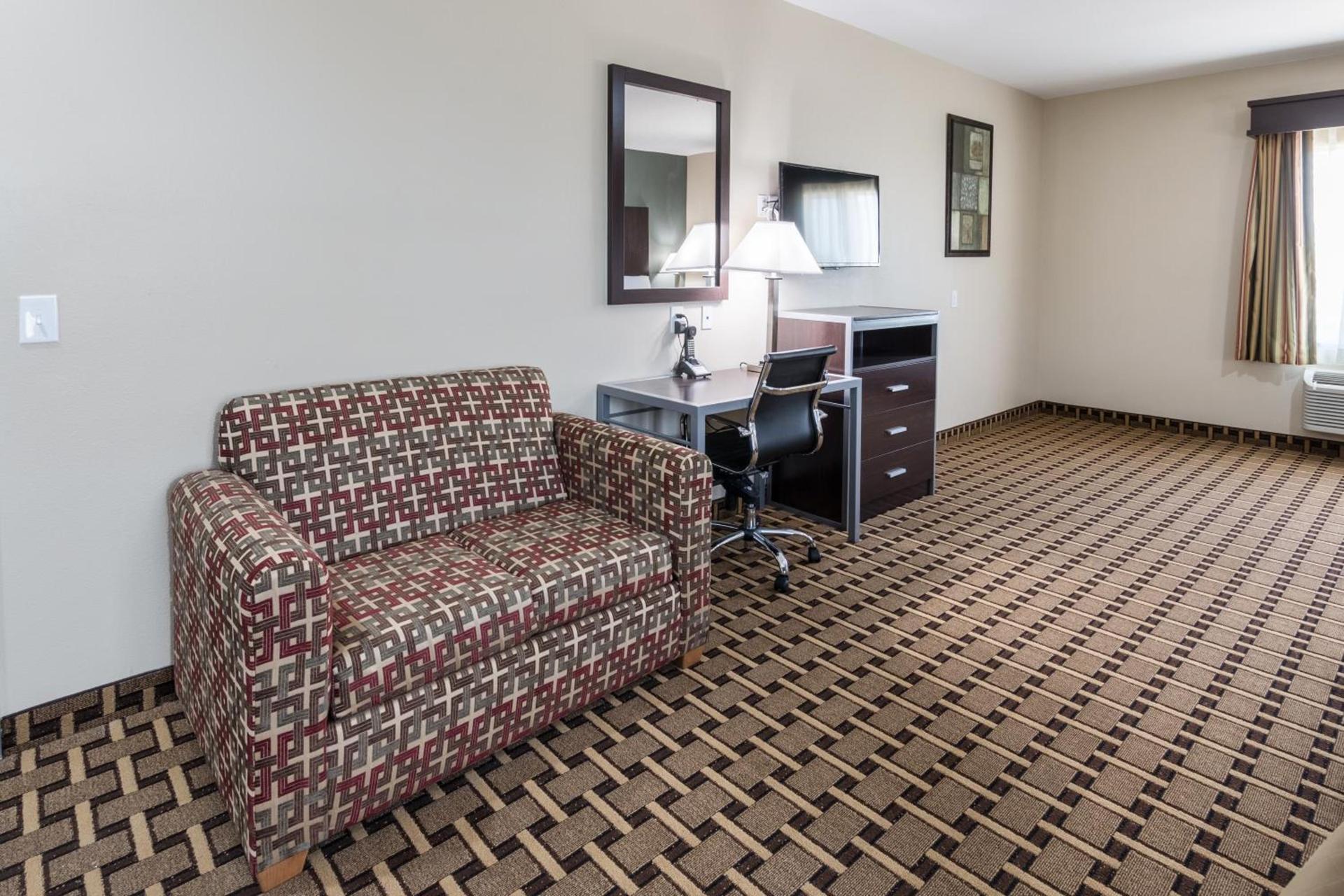 Scottish Inns & Suites photo 27