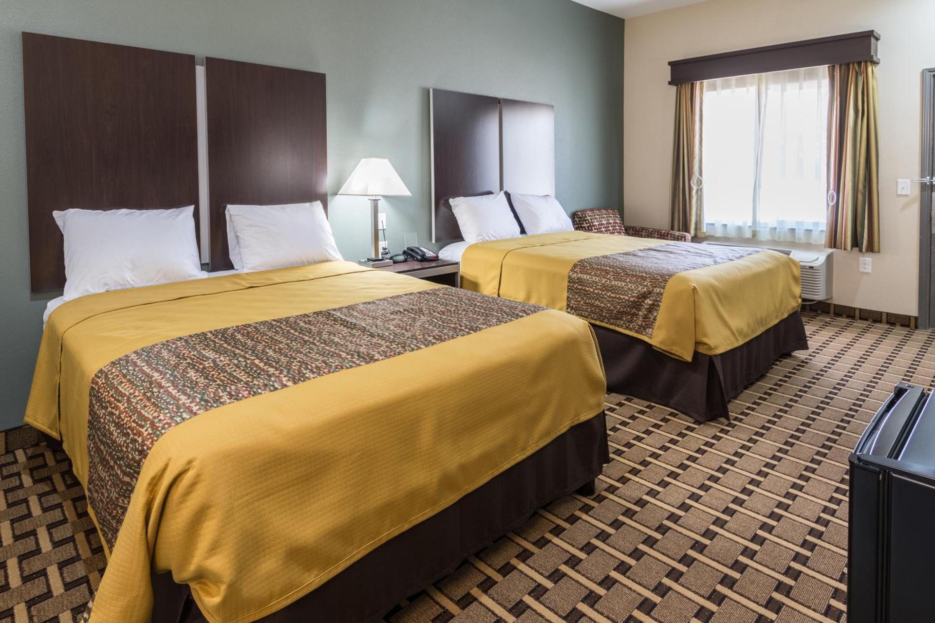 Scottish Inns & Suites photo 22