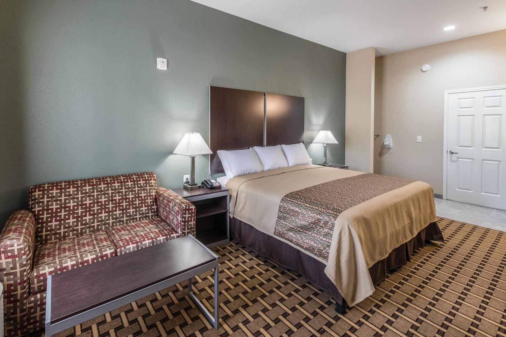 Scottish Inns & Suites photo 5