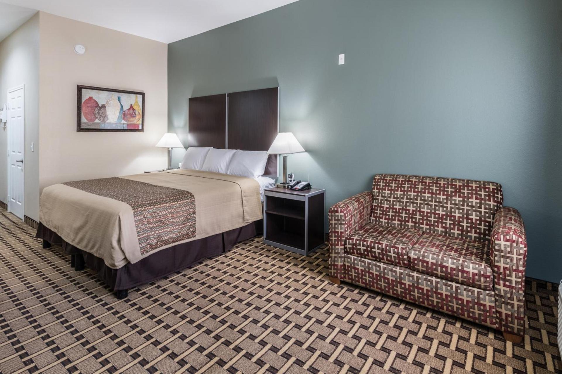 Scottish Inns & Suites photo 10