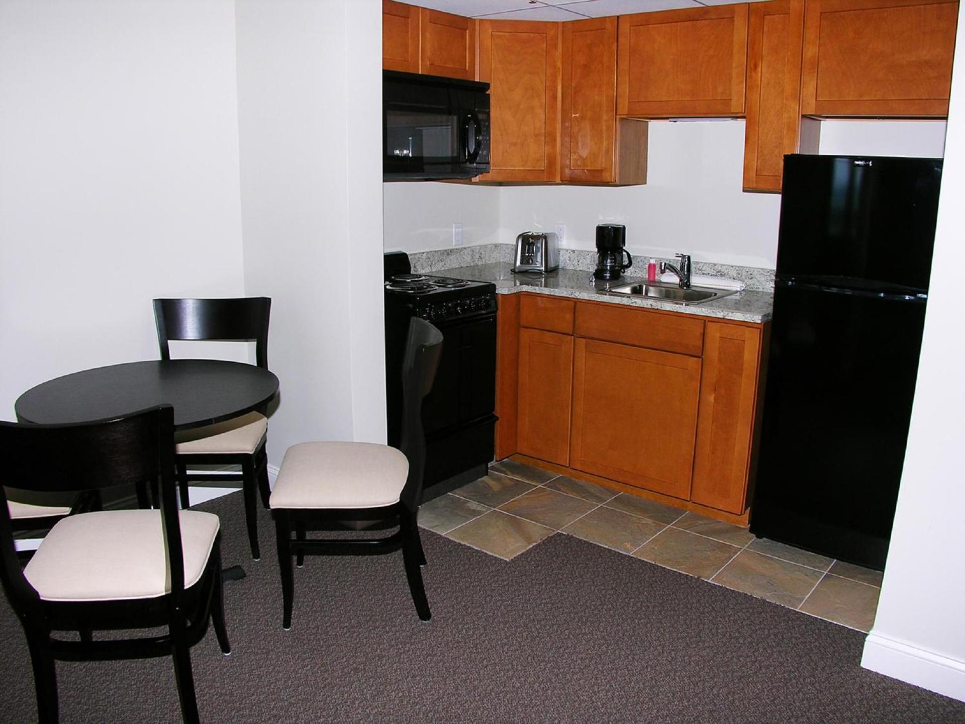 Alouette Sunrise Suites photo 22