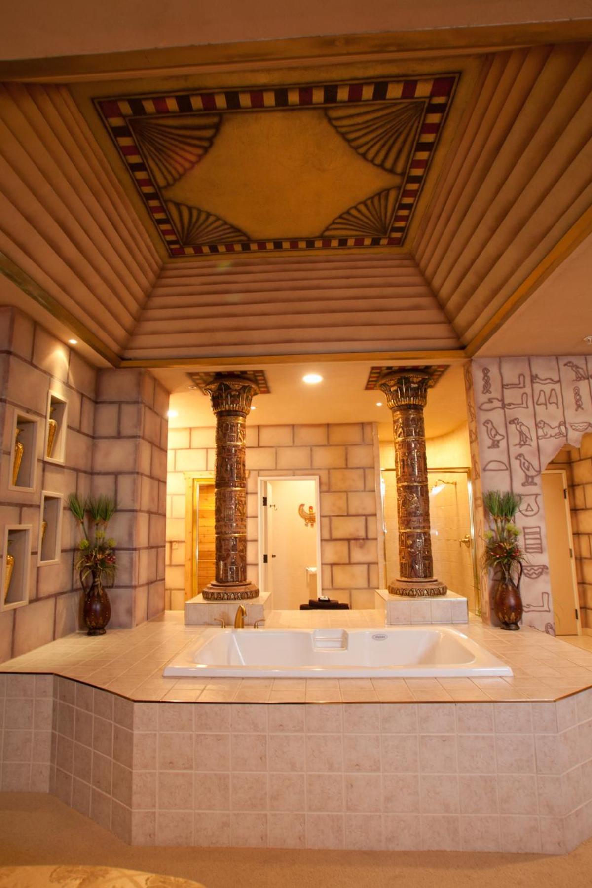 Destinations Inn Theme Rooms photo 32