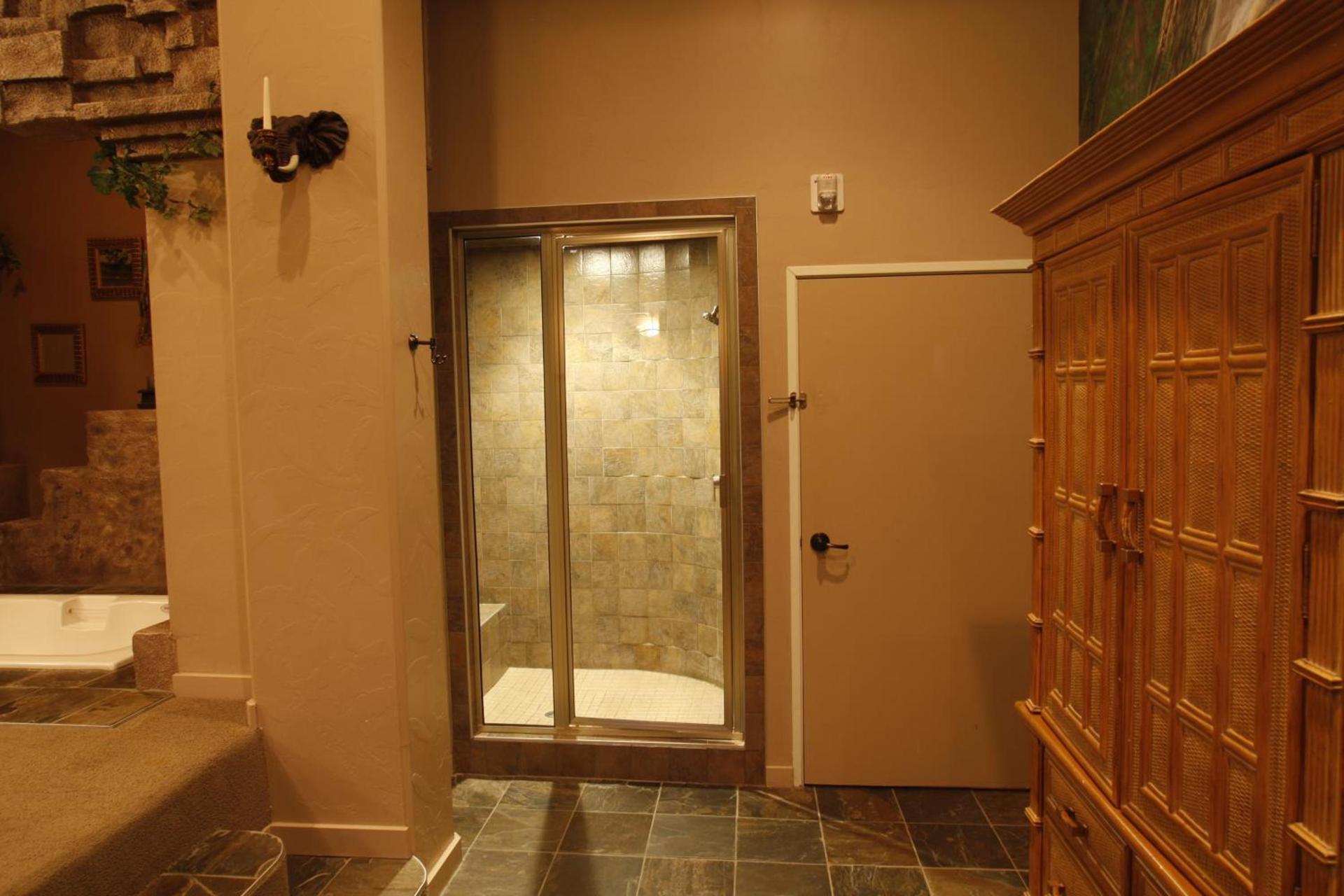 Destinations Inn Theme Rooms photo 25