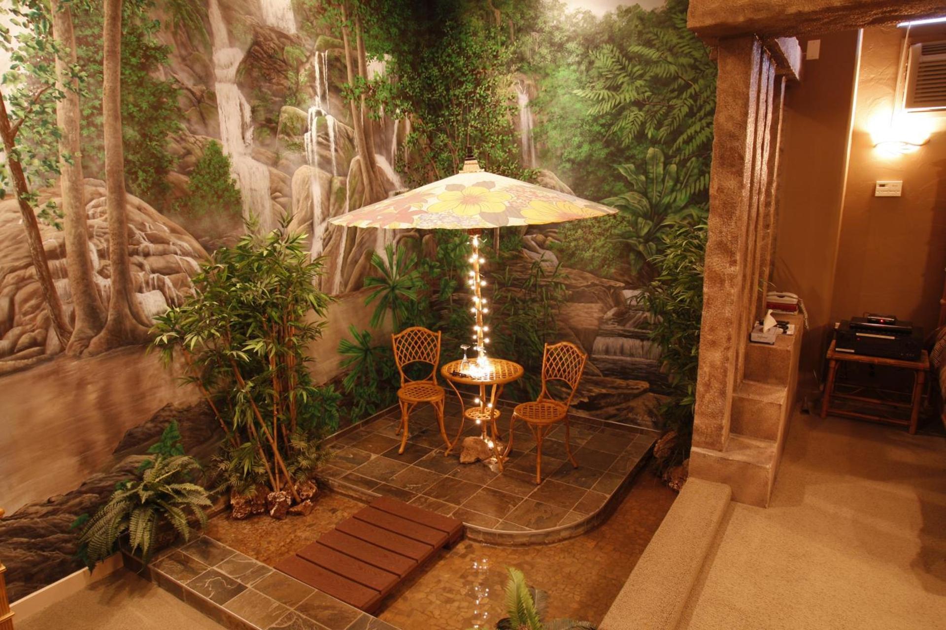 Destinations Inn Theme Rooms photo 23