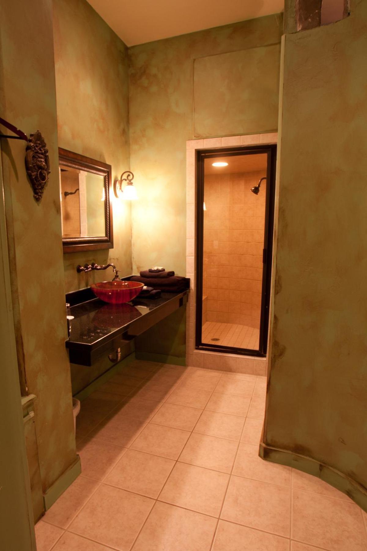 Destinations Inn Theme Rooms photo 19