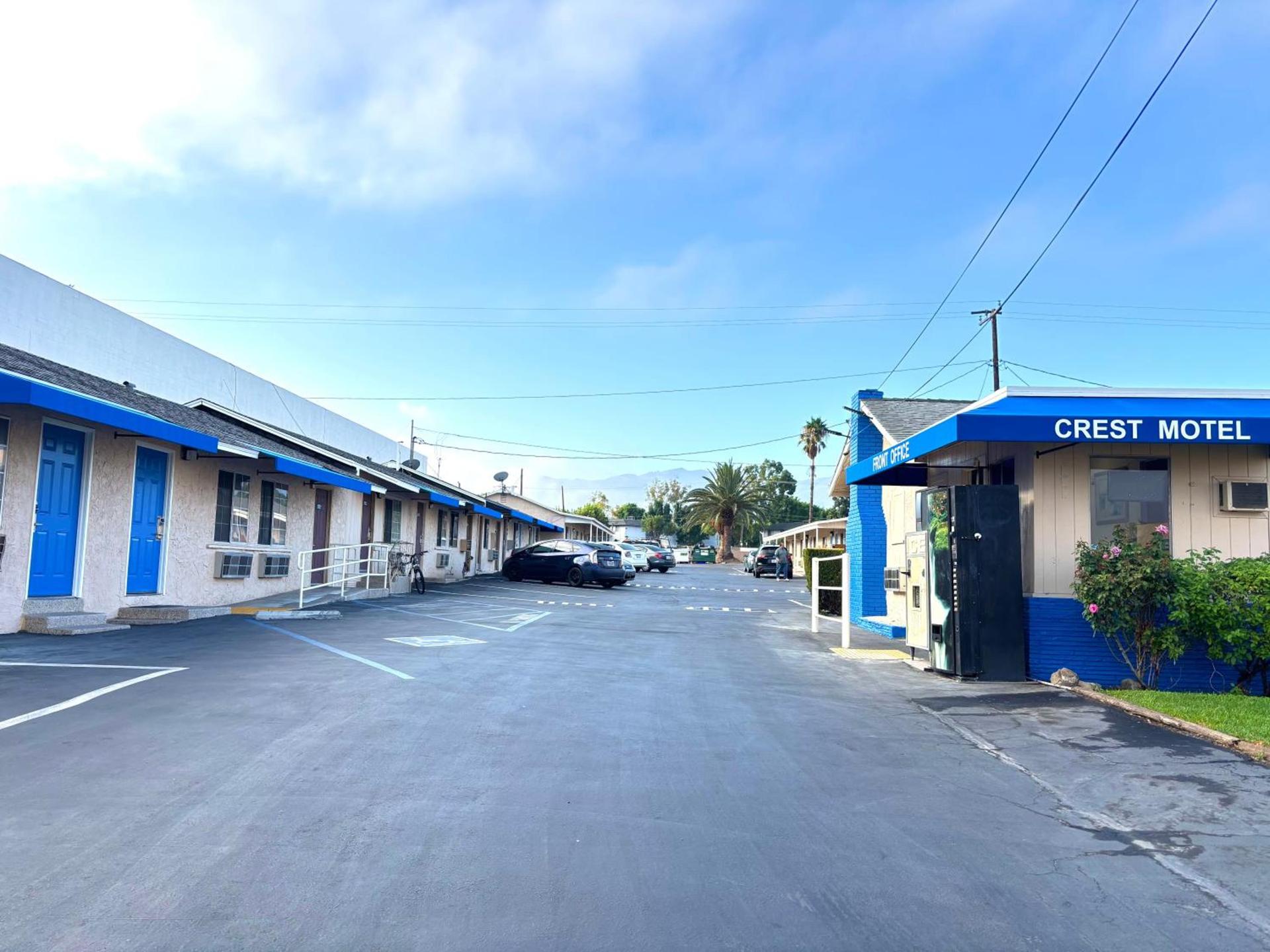The Crest Motel photo 1