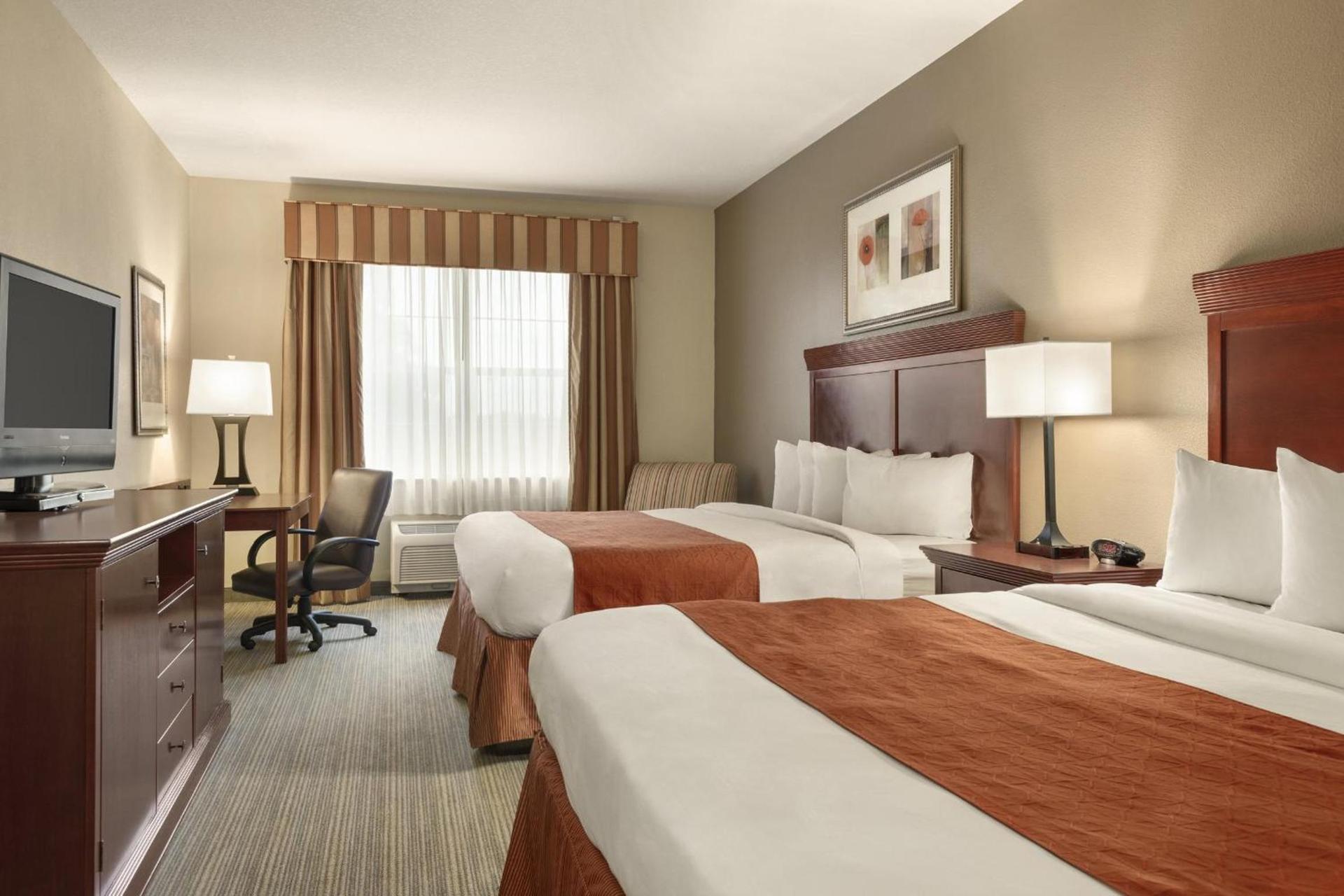 Seffner Inn and Suites photo 16