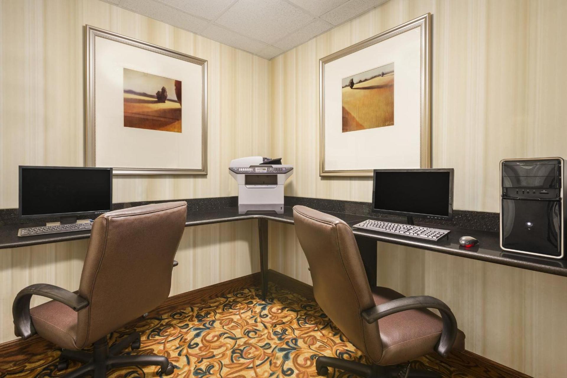 Seffner Inn and Suites photo 12