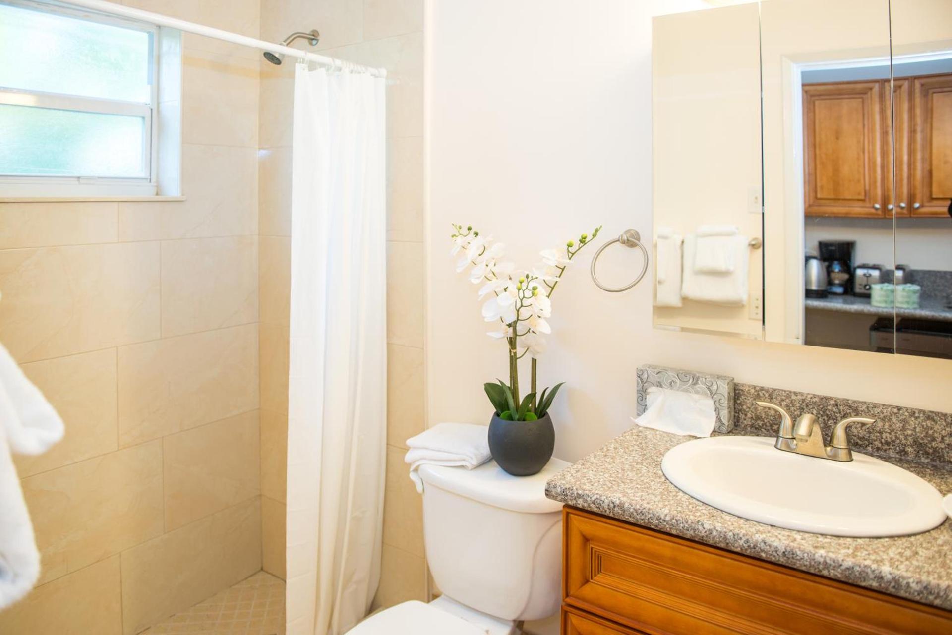 Shore Haven Resort Inn photo 9