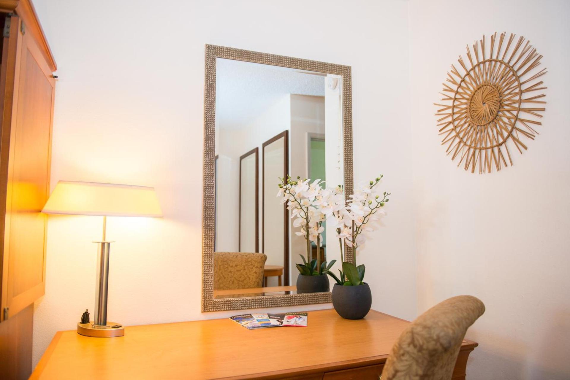 Shore Haven Resort Inn photo 19