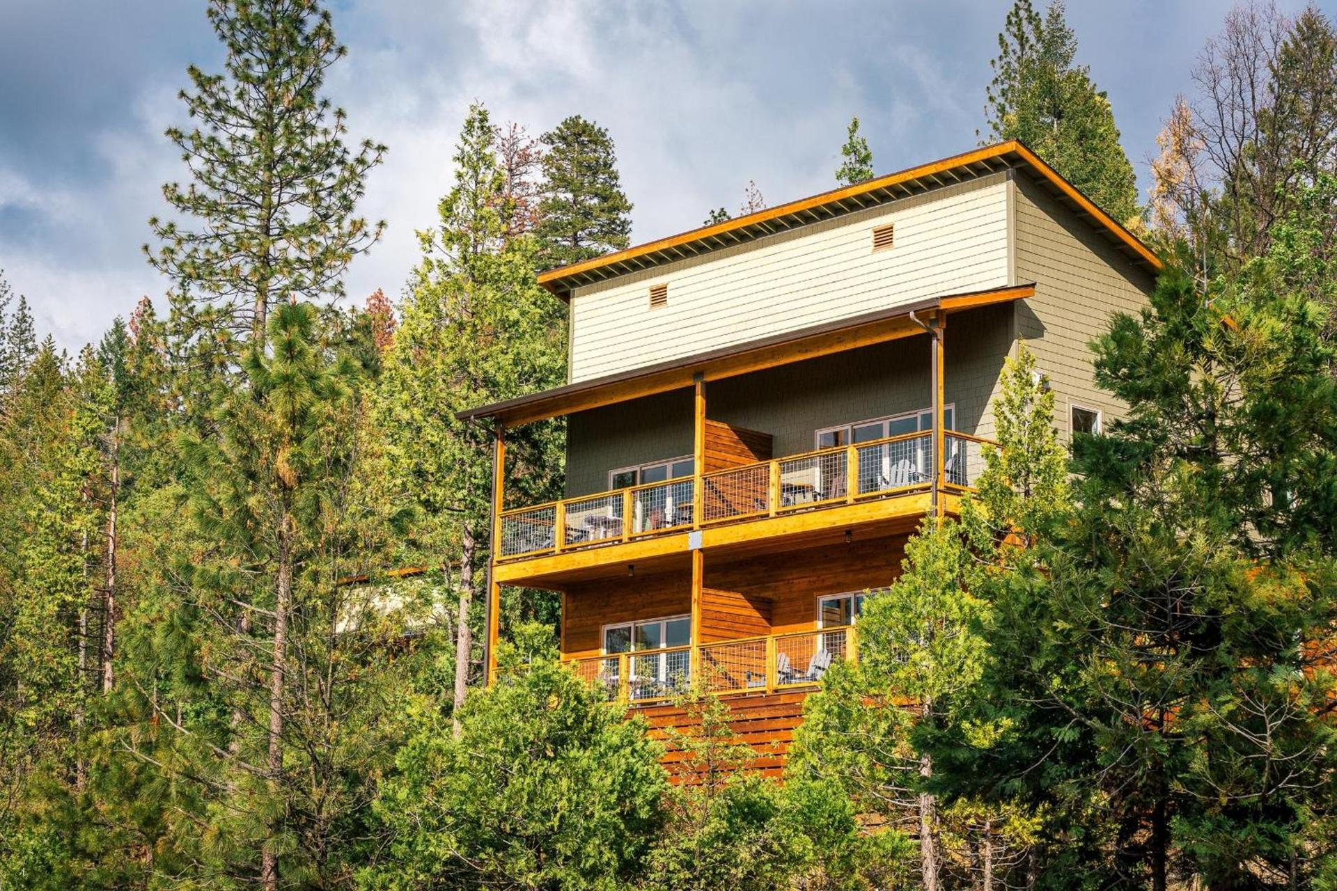 Rush Creek Lodge at Yosemite — hotel in Groveland