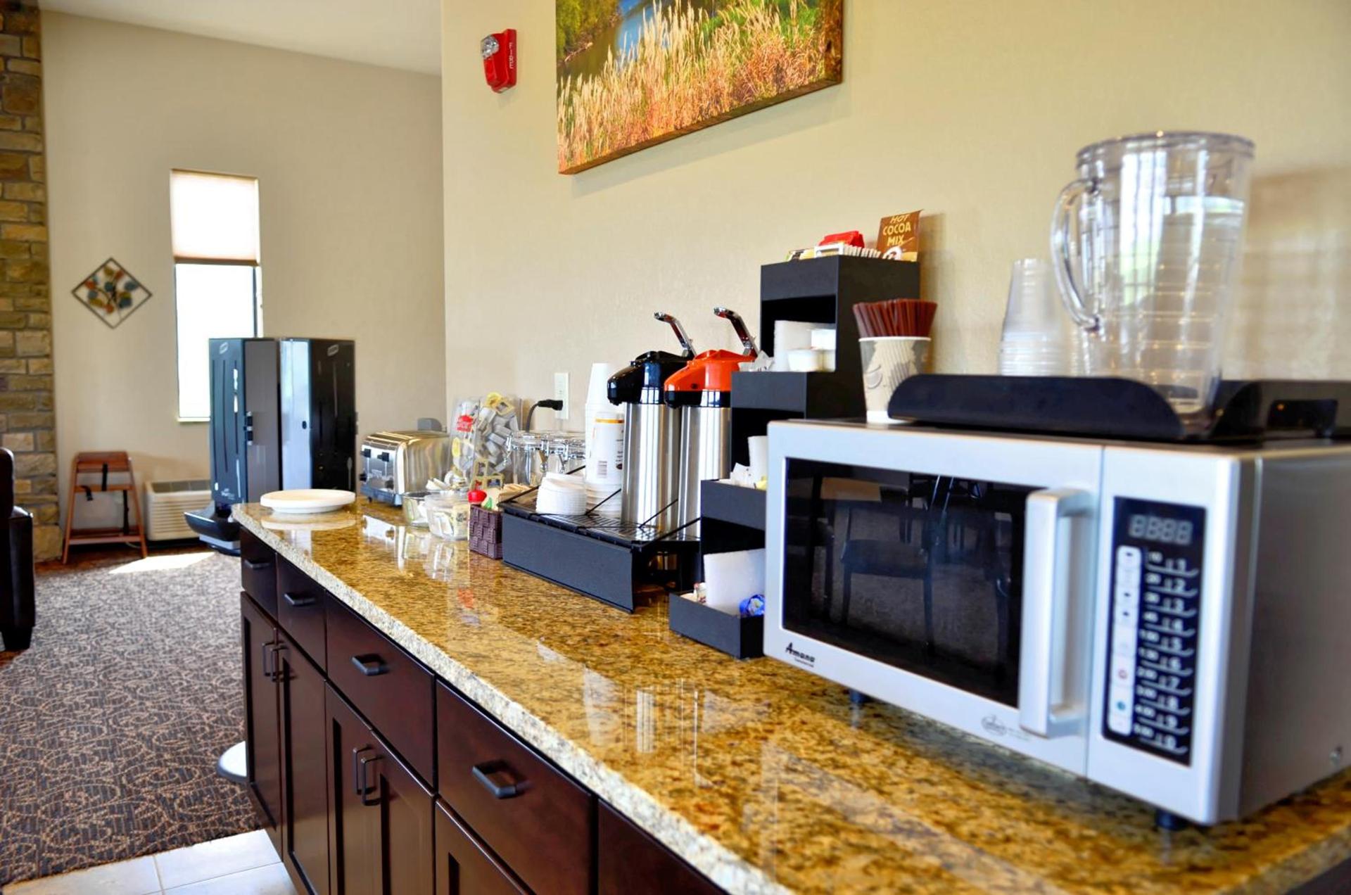 Cobblestone Inn & Suites - Monticello photo 21