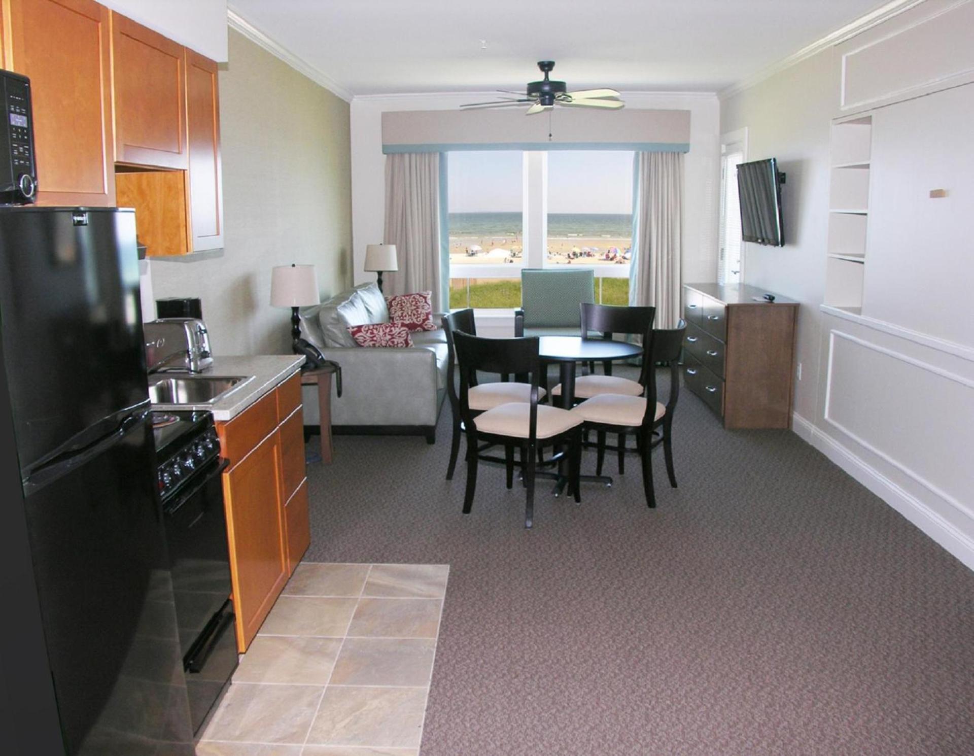 Alouette Sunrise Suites photo 11