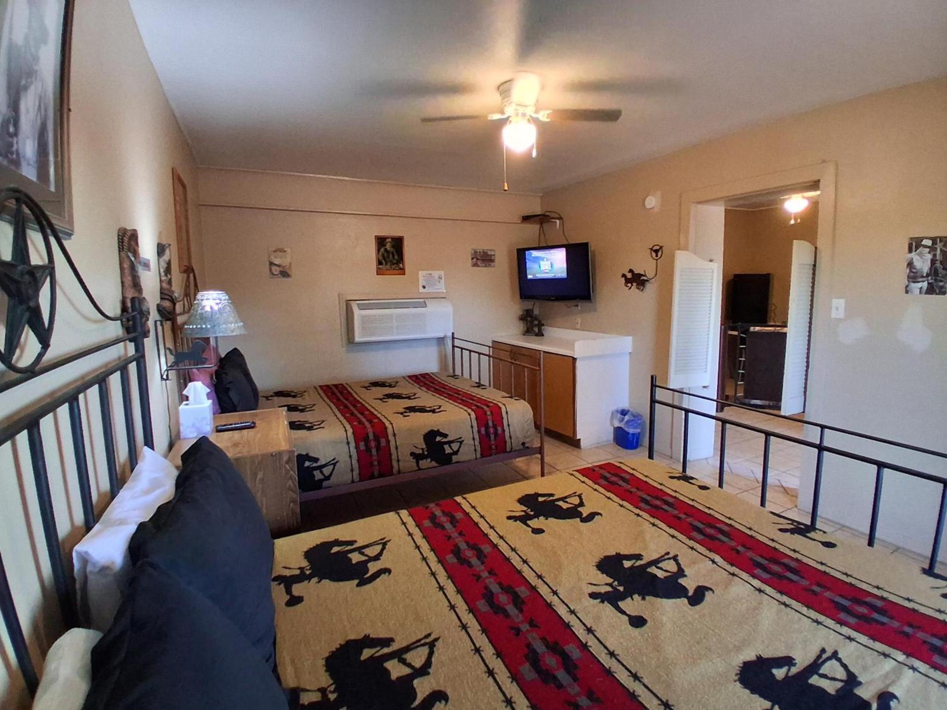 Hill Country Lodge and Mini Storages photo 25