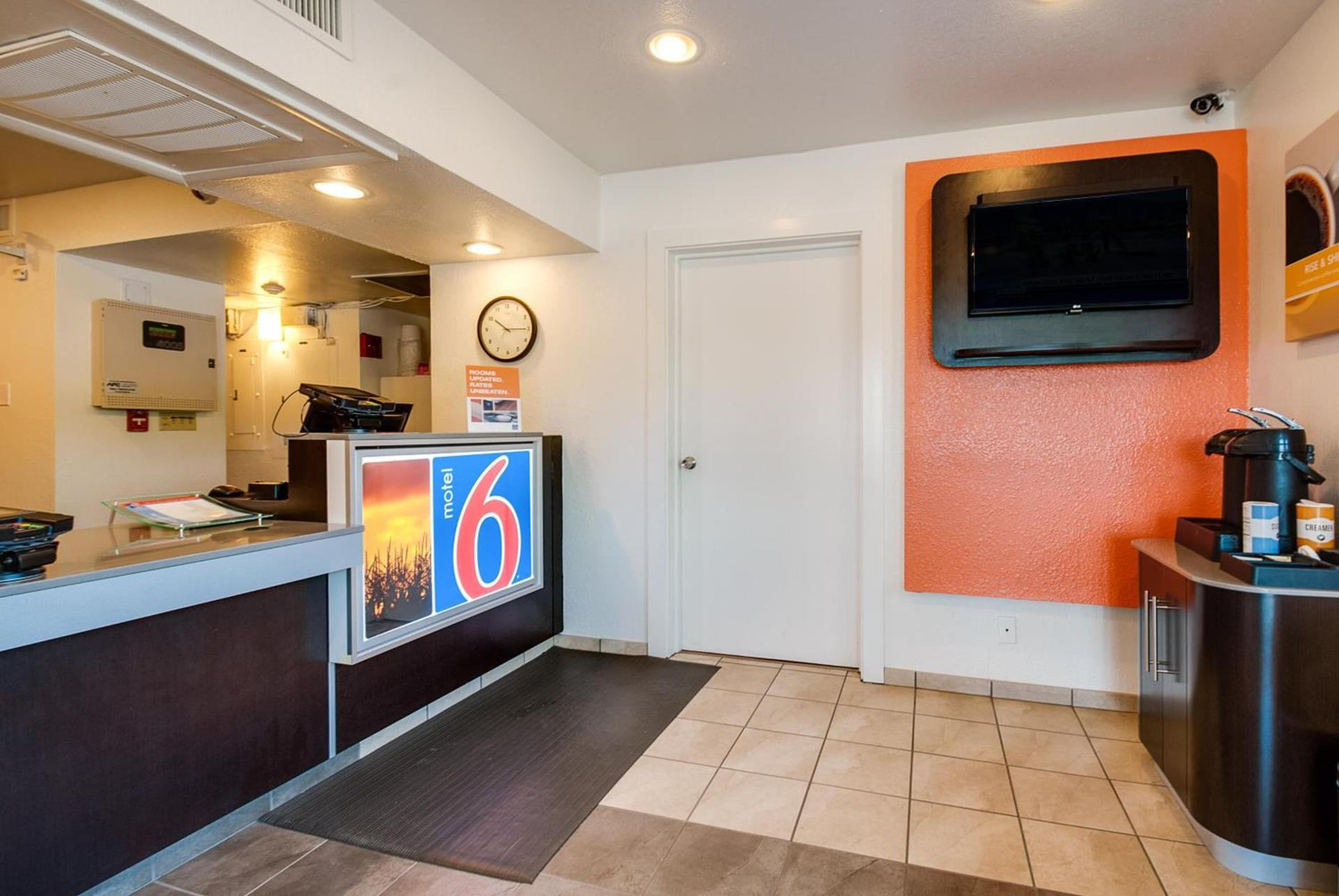 Motel 6-Lenexa, KS - Kansas City Southwest photo 23