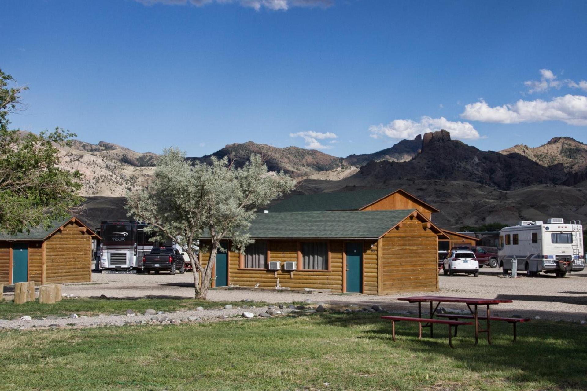 Yellowstone Valley Inn photo 87