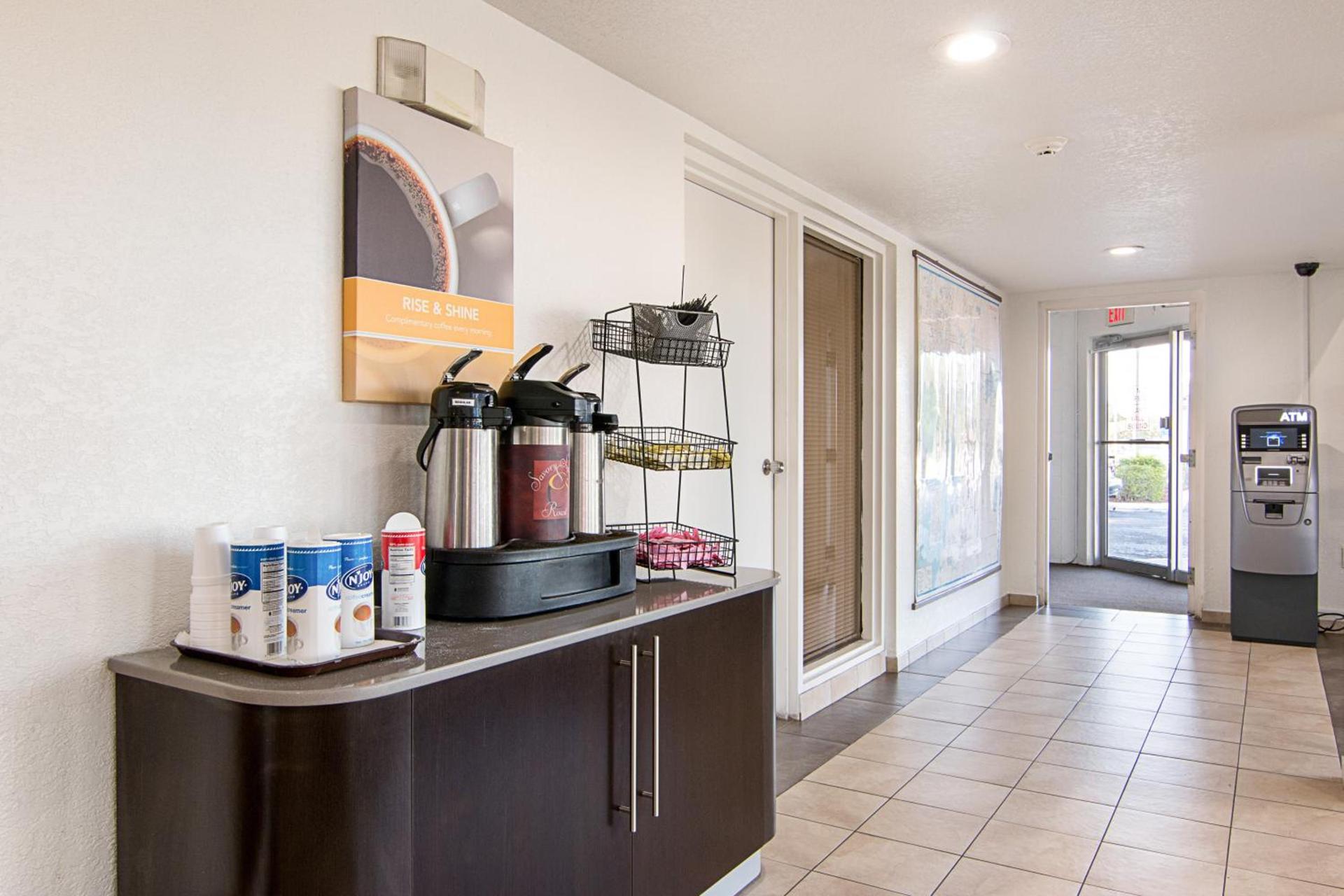 Motel 6-Tampa, FL - Fairgrounds photo 14